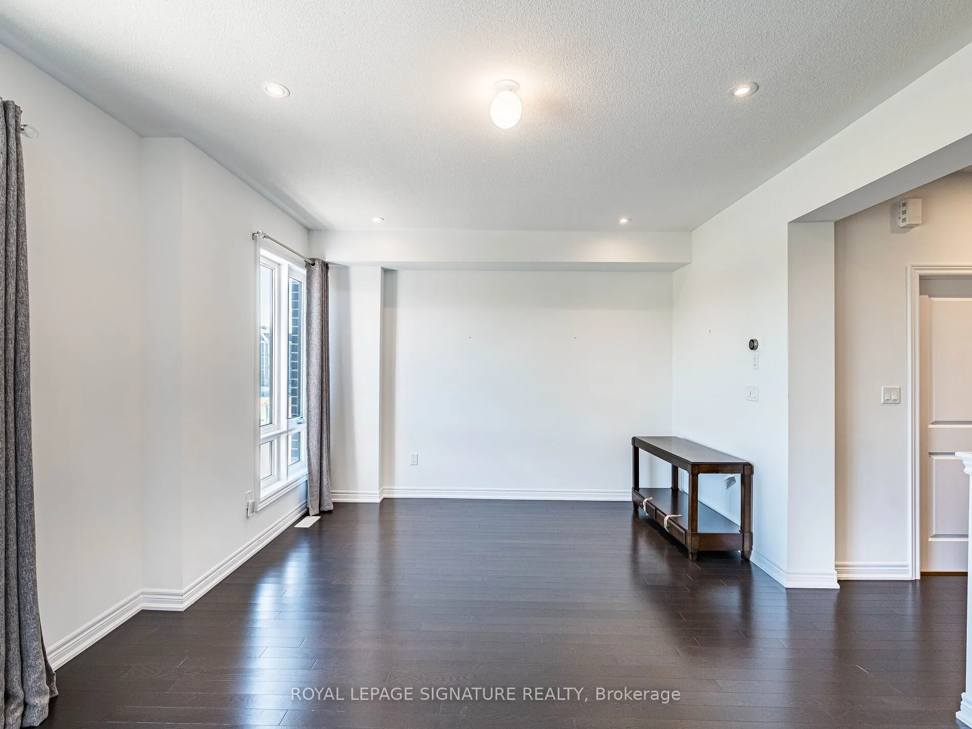 28 Dockside Way