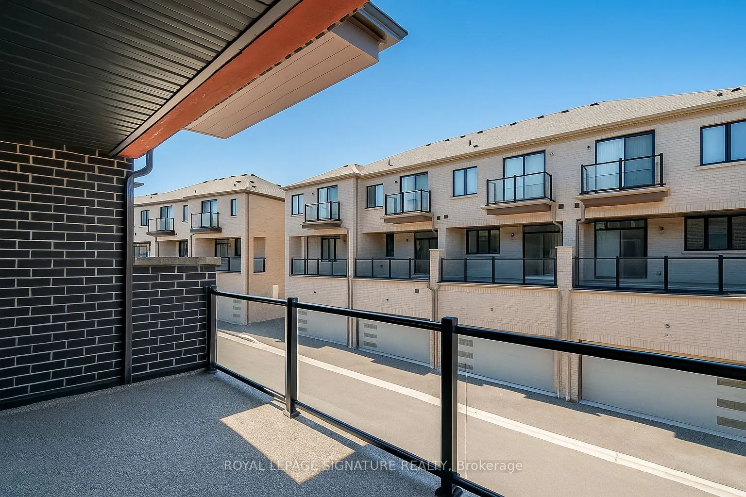 28 Dockside Way