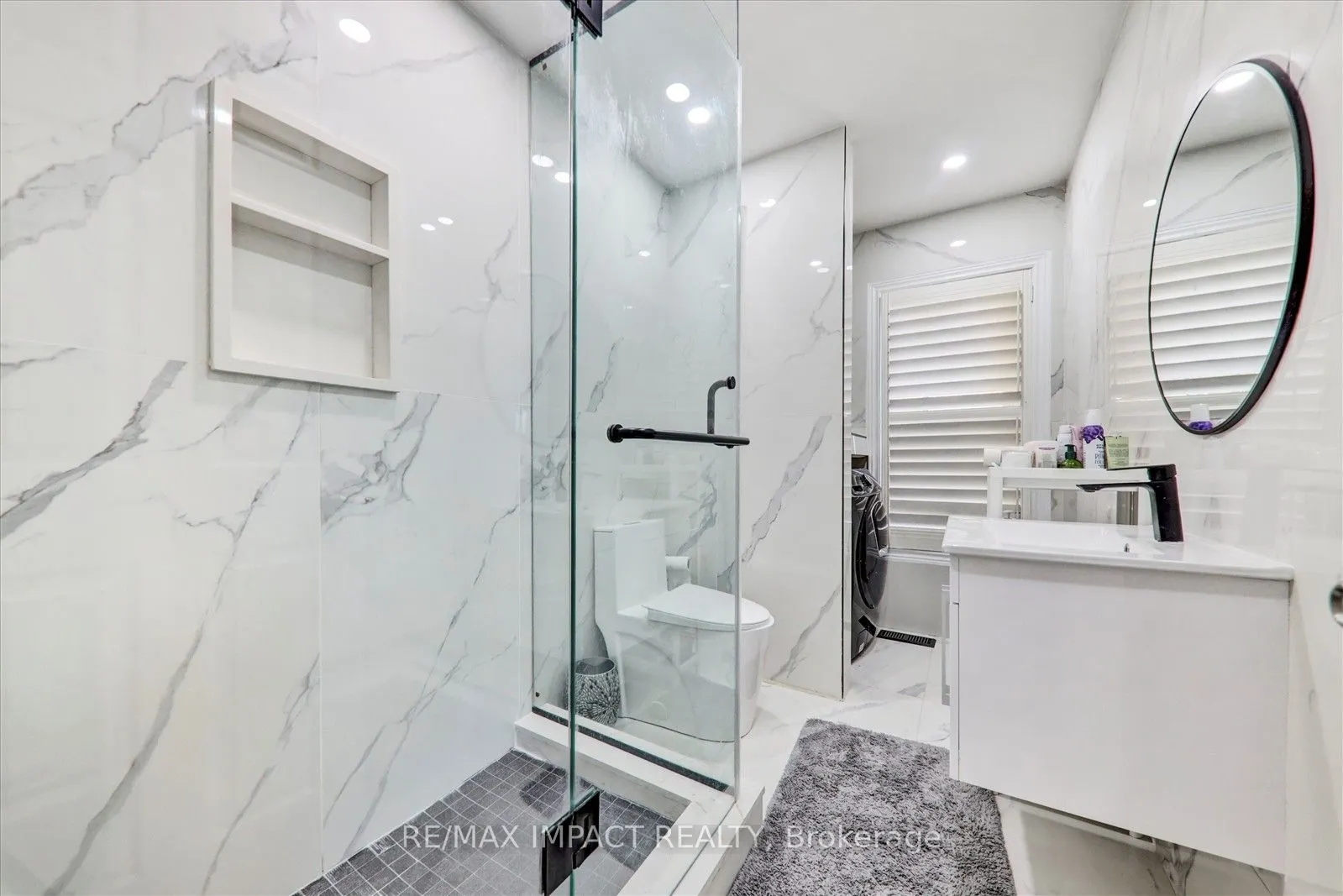 2 Whitbread Crescent