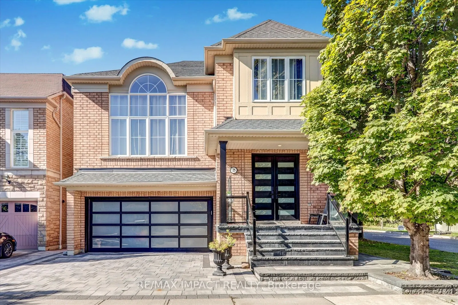 2 Whitbread Crescent