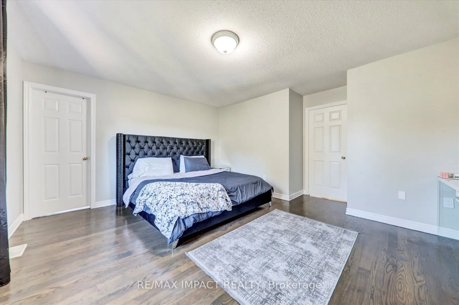 2 Whitbread Crescent
