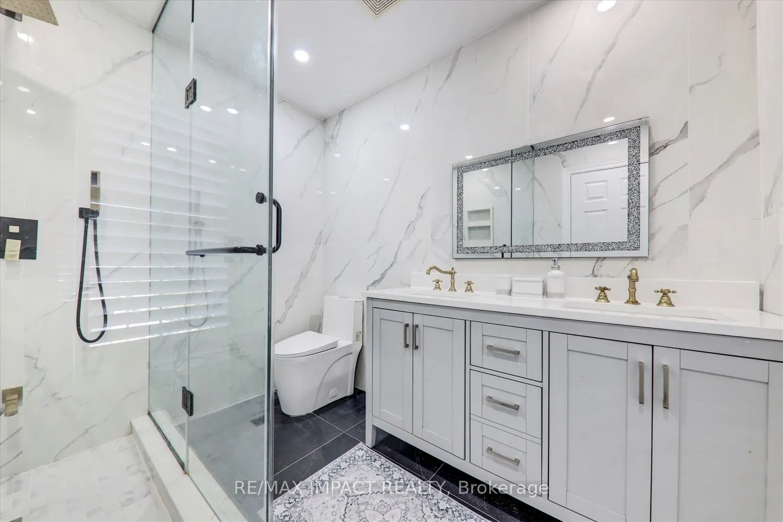 2 Whitbread Crescent