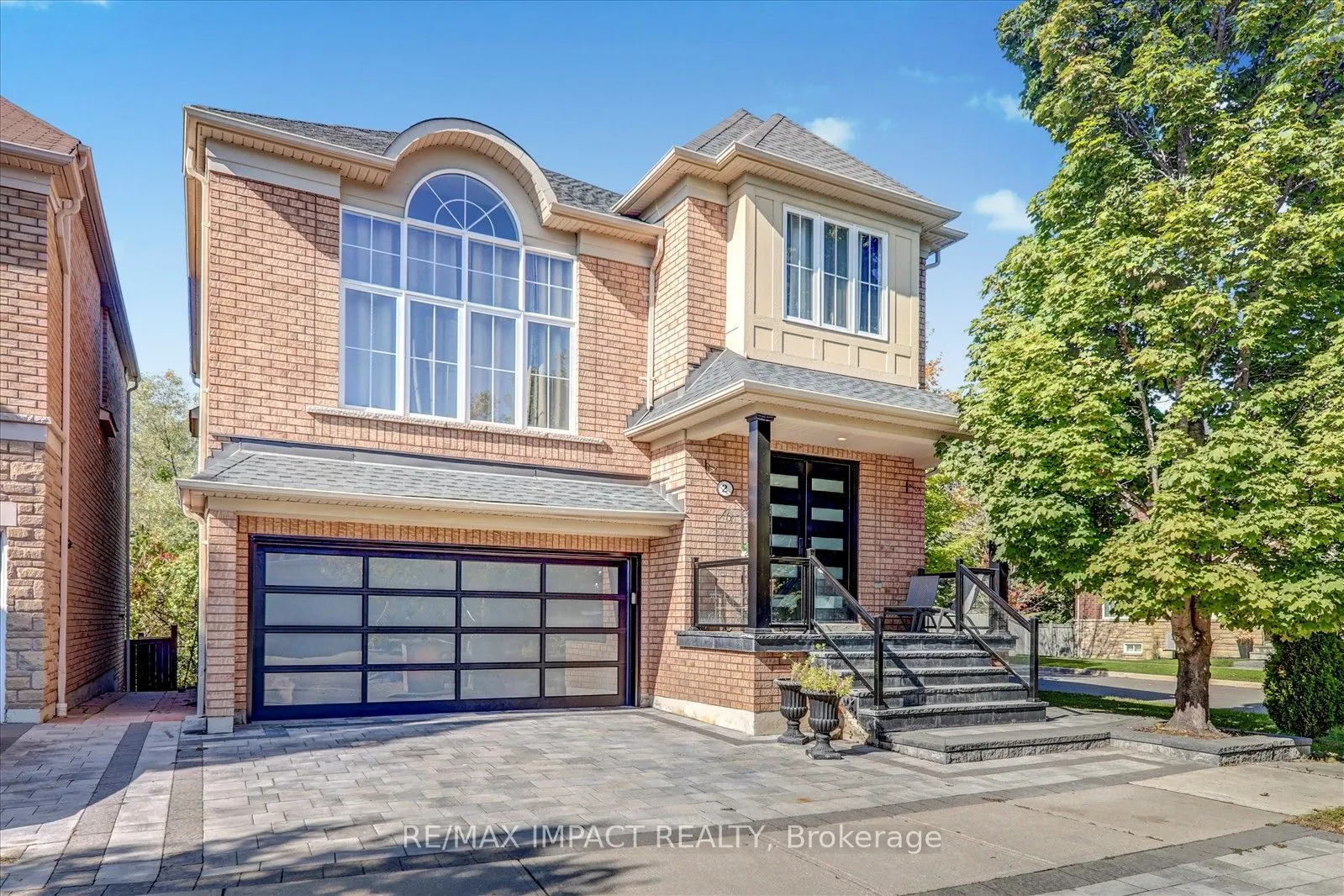 2 Whitbread Crescent