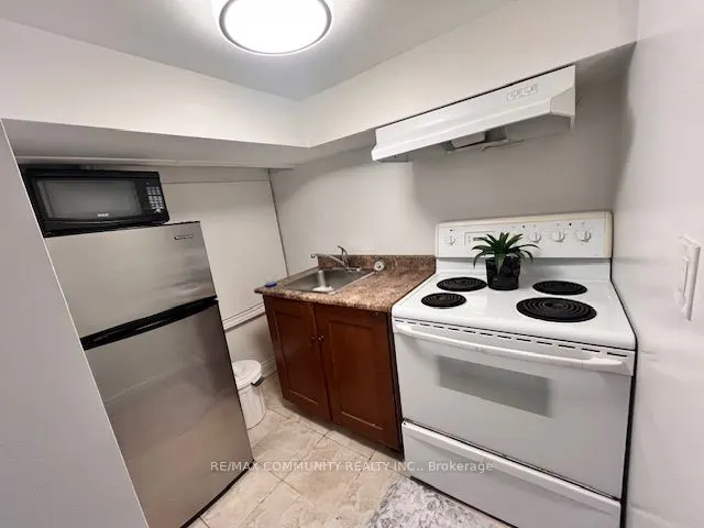 106 Barnham Street, #Basement