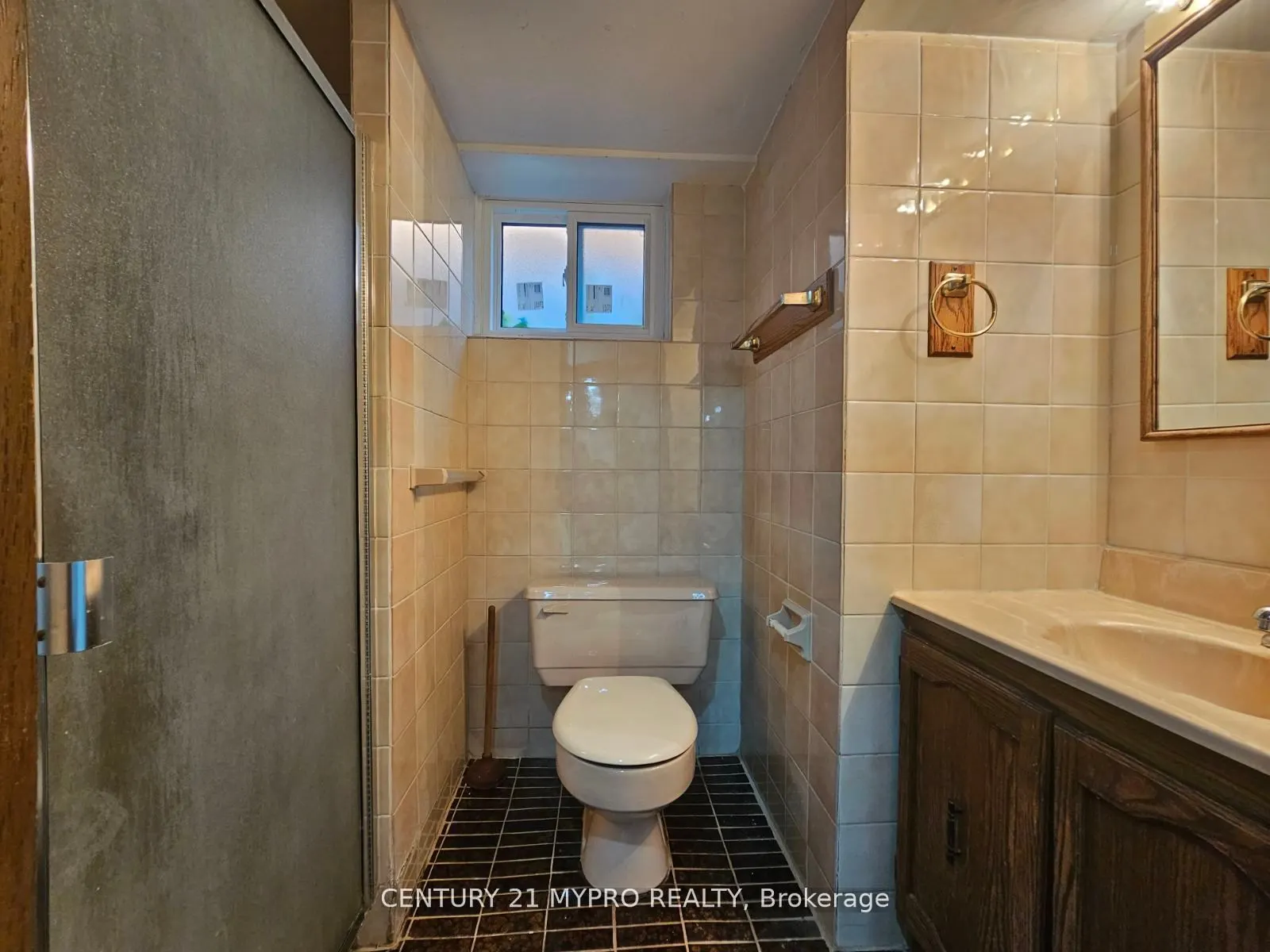 3 Heatherington Drive N, #Bsmt