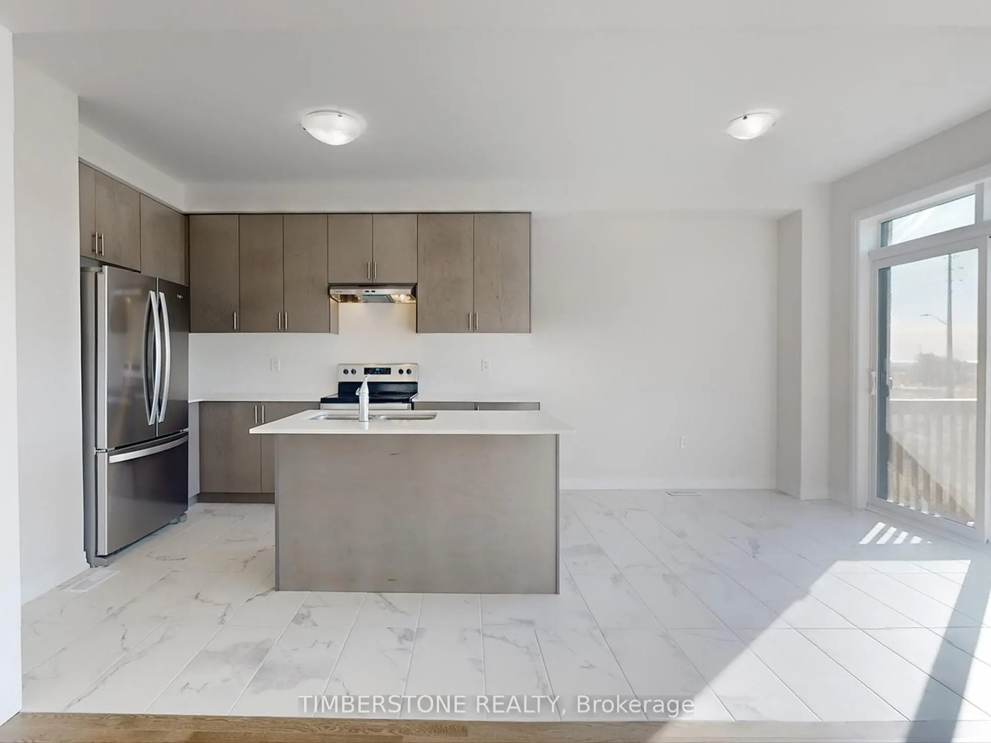 1119 Zircon Manor