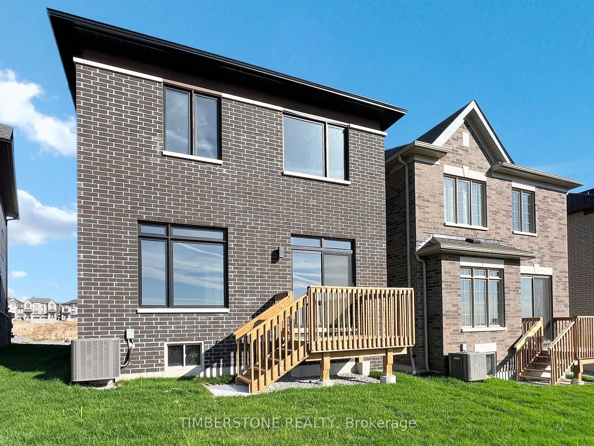1119 Zircon Manor