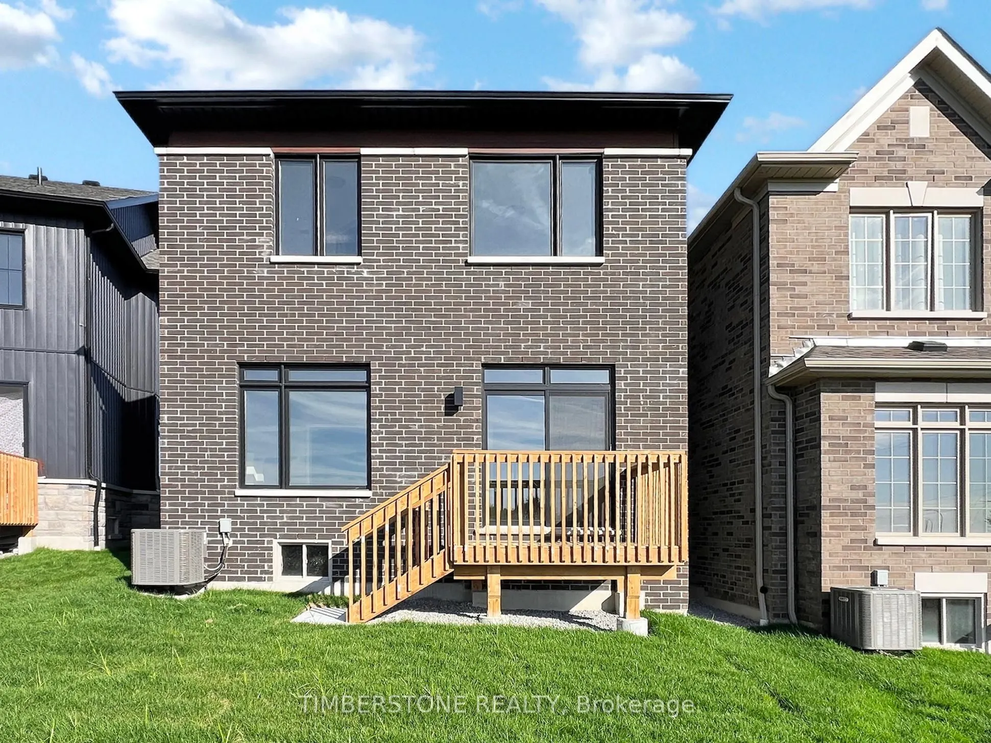 1119 Zircon Manor