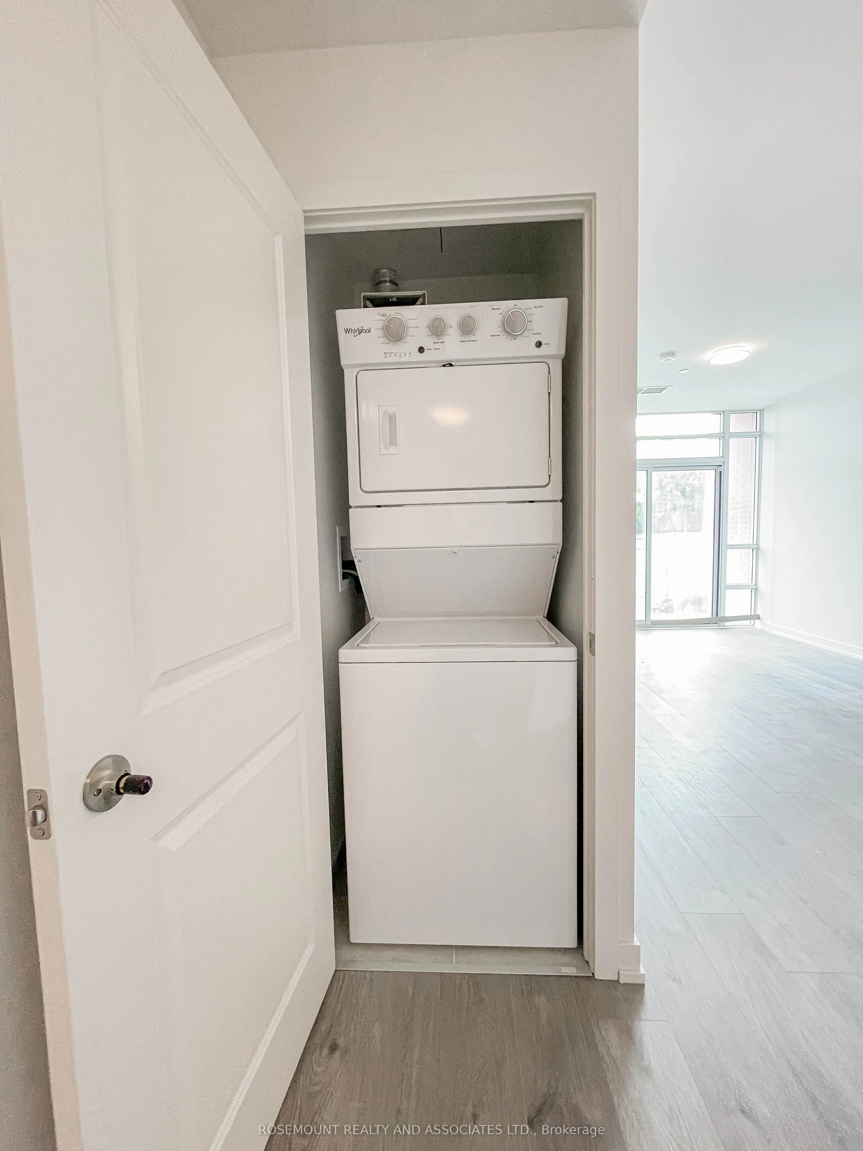 1010 Dundas Street E, #109