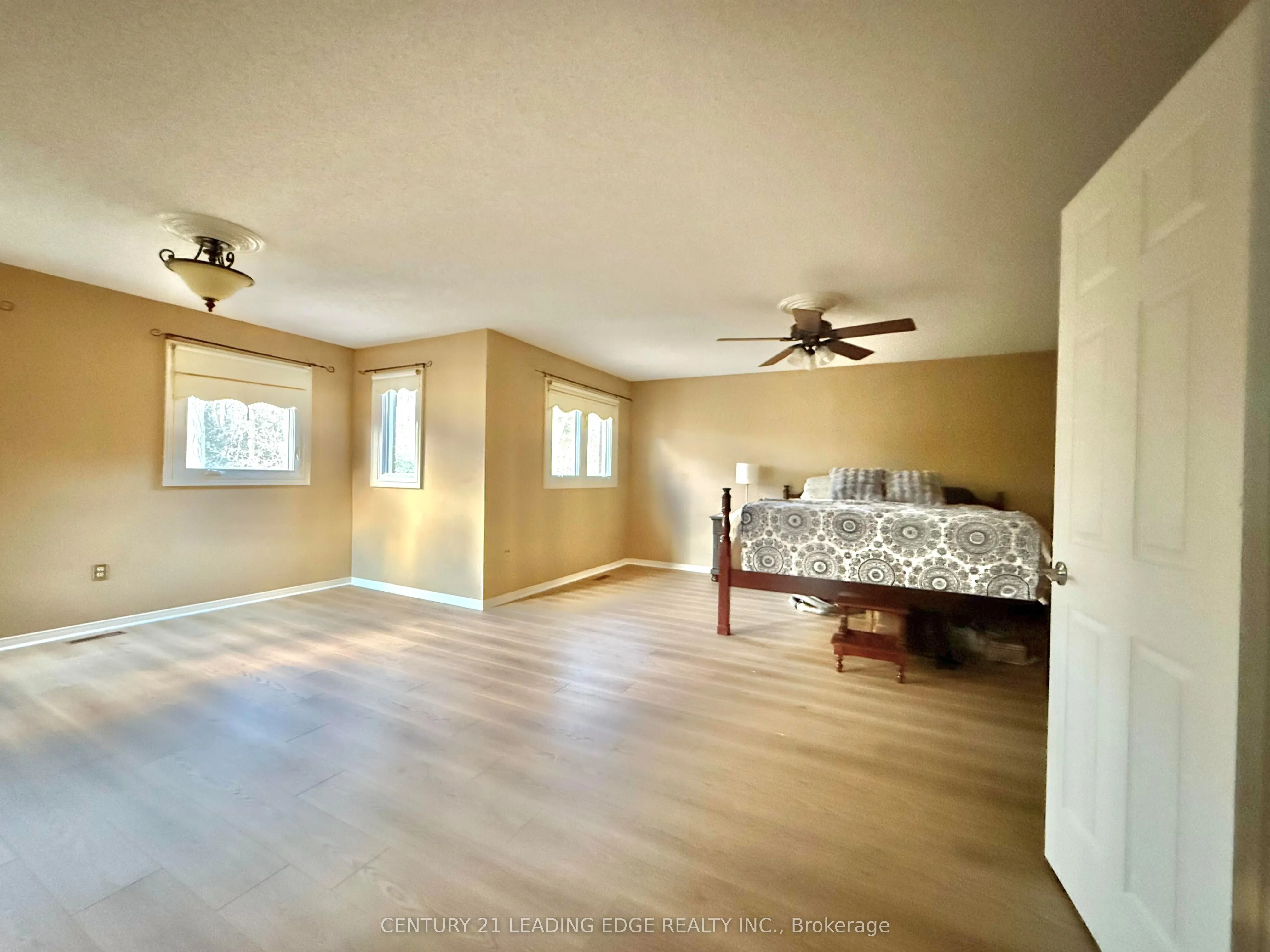 492 Palmtree Crescent