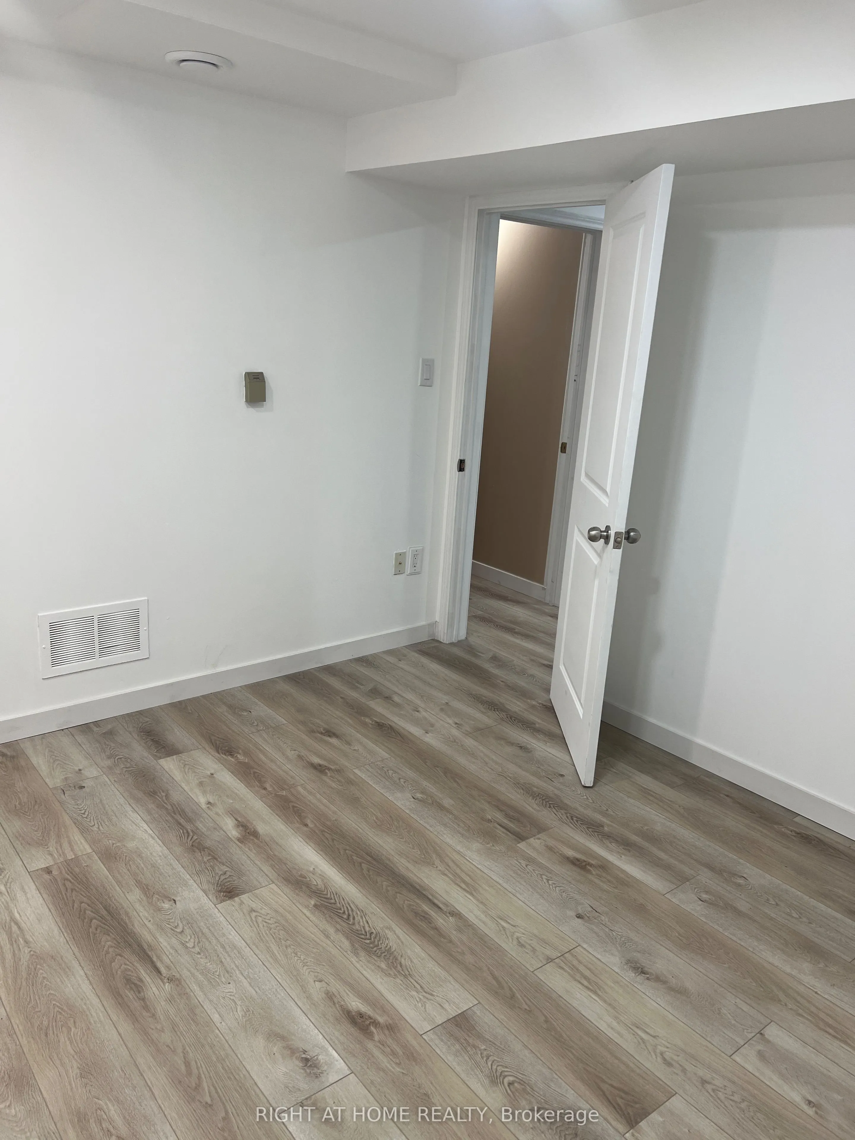 50 Markham Road, #15 Basement