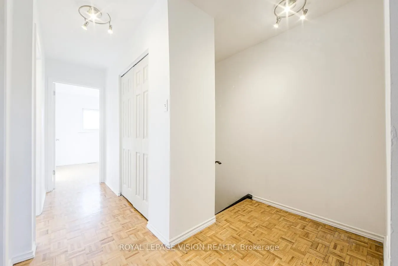 301 Washburn Way, #8
