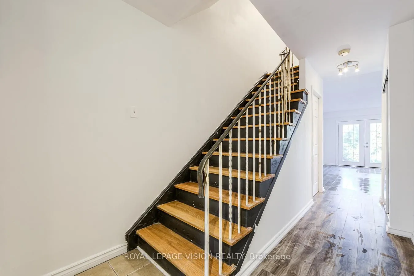 301 Washburn Way, #8