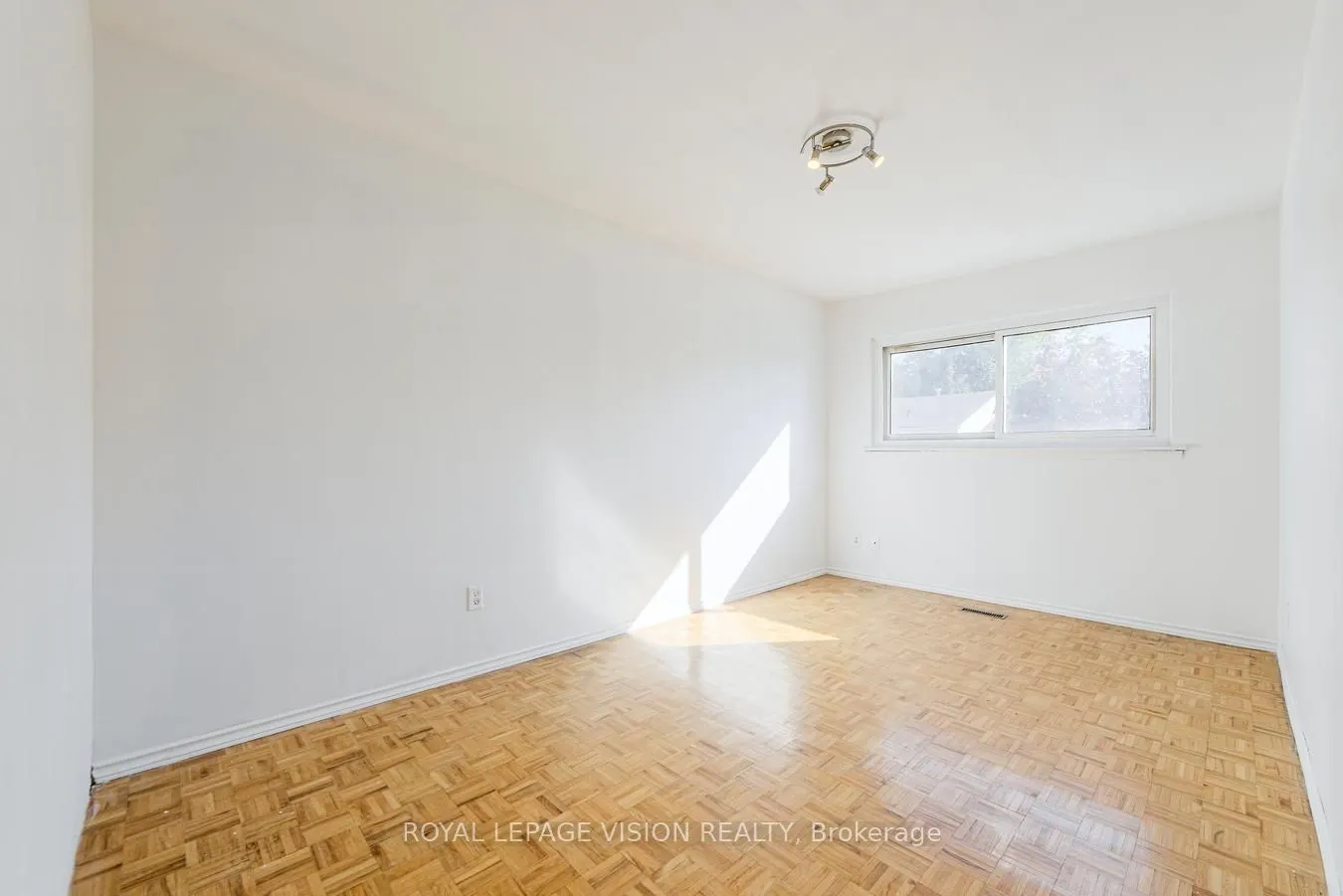 301 Washburn Way, #8