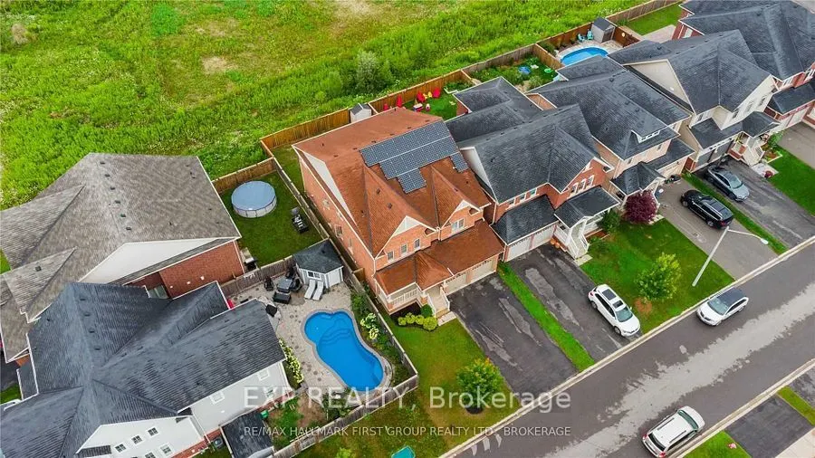 18 Ross Wright Avenue, #Lower