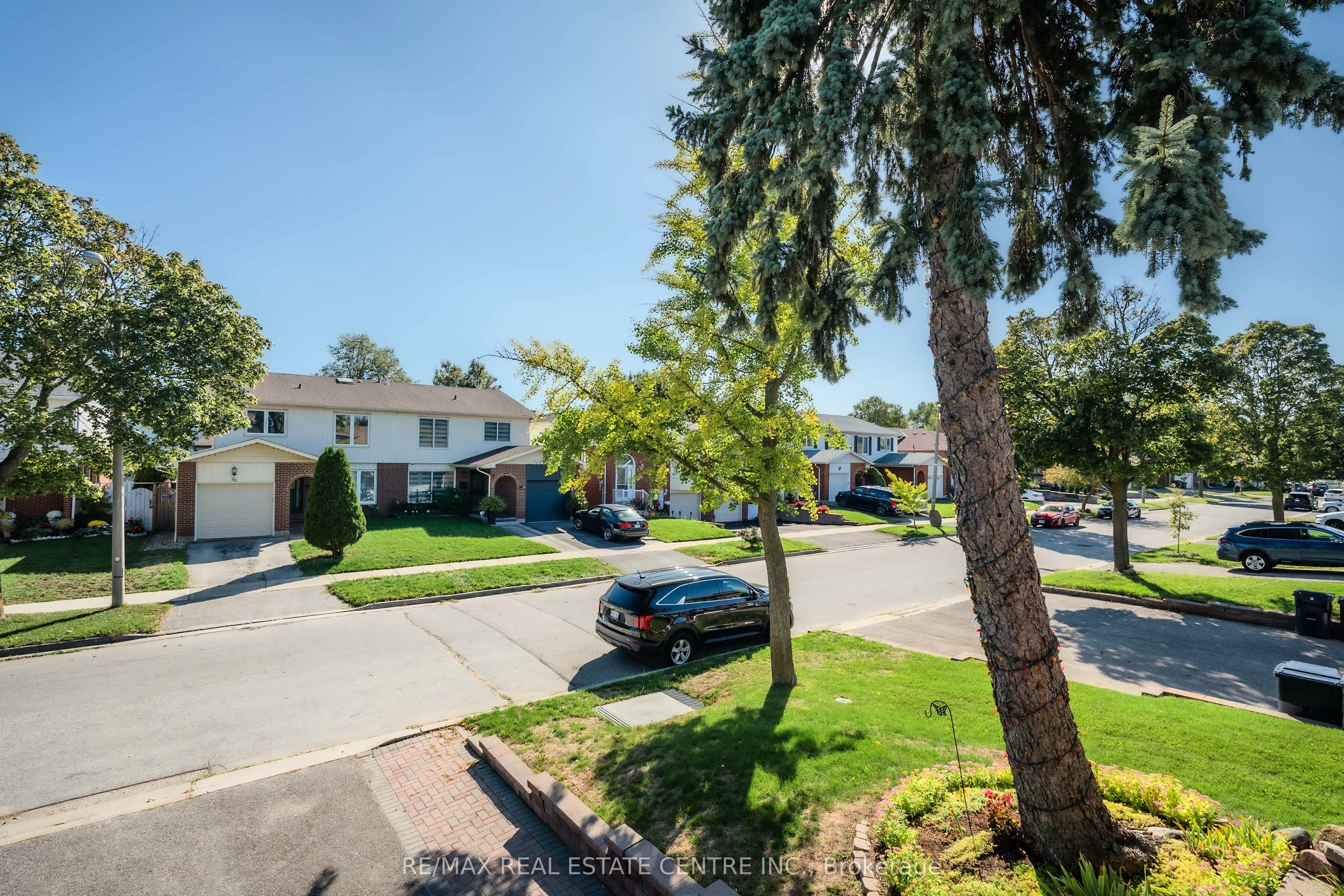 33 Millhouse Crescent