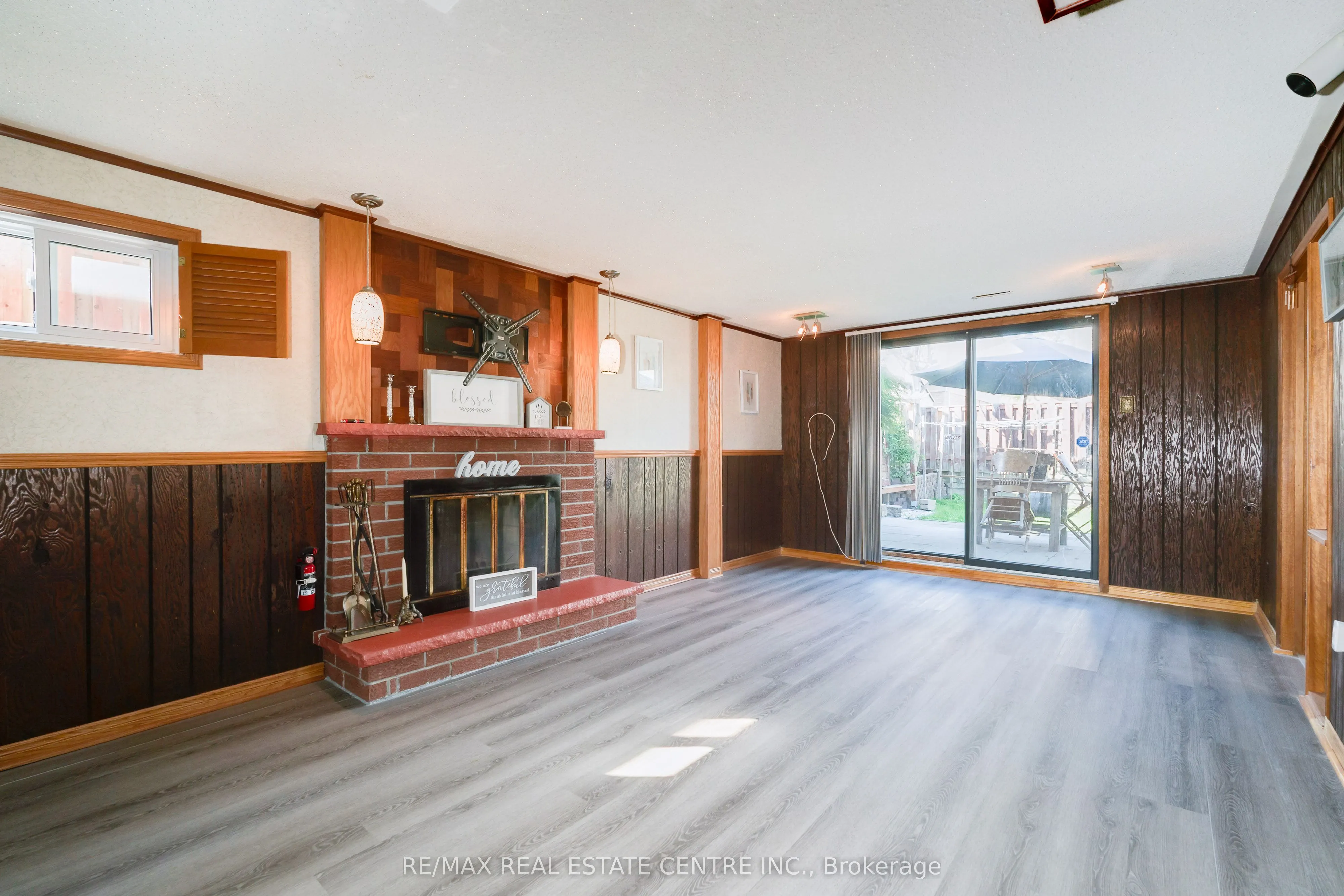 33 Millhouse Crescent