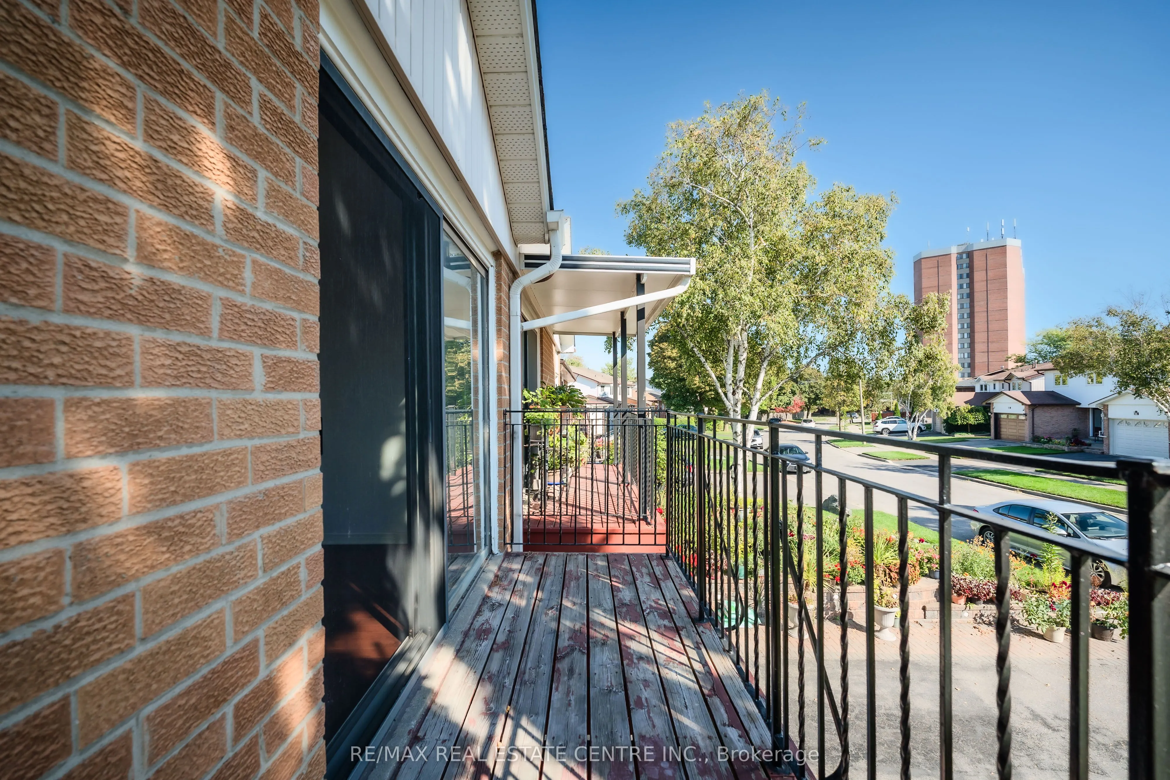 33 Millhouse Crescent
