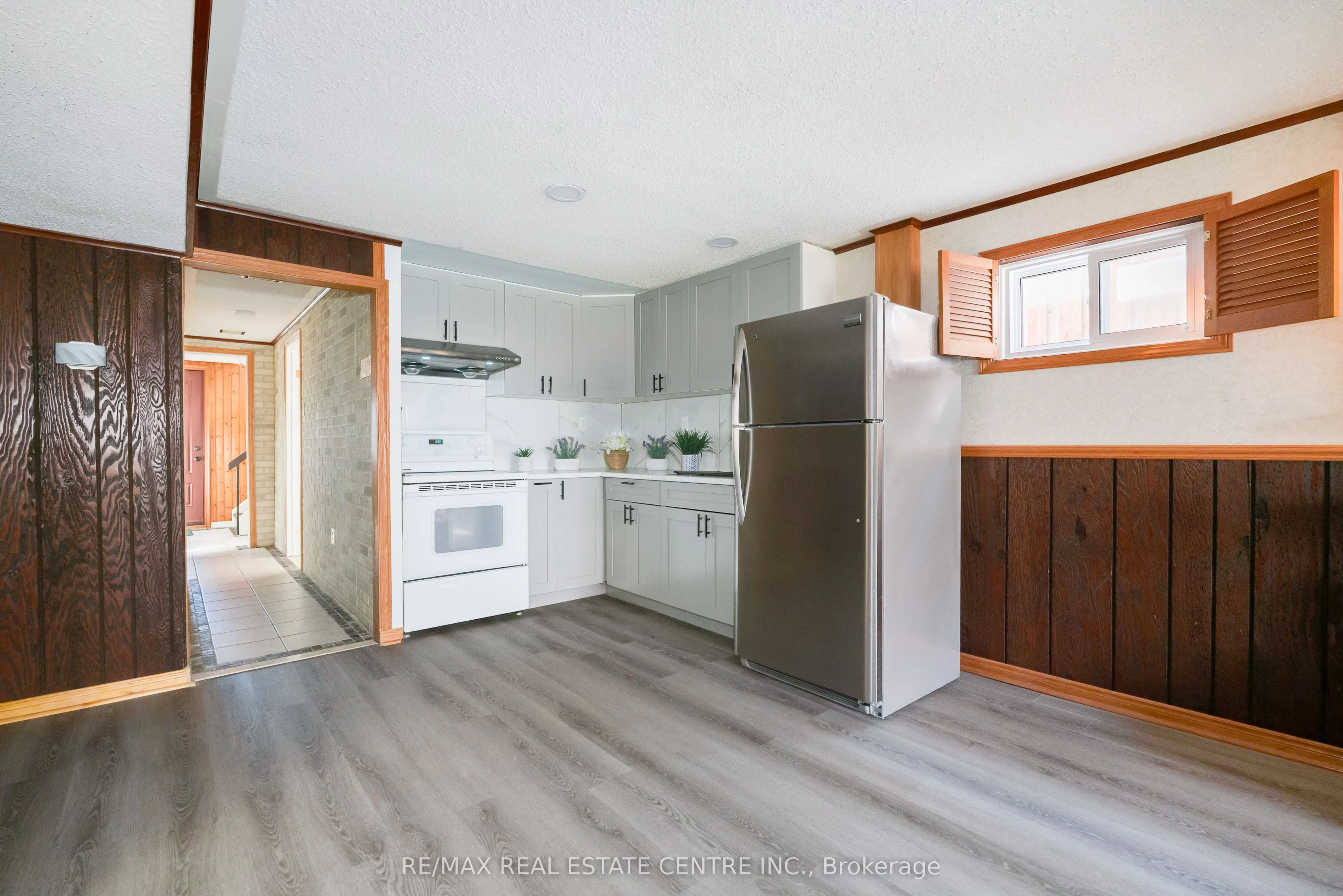 33 Millhouse Crescent