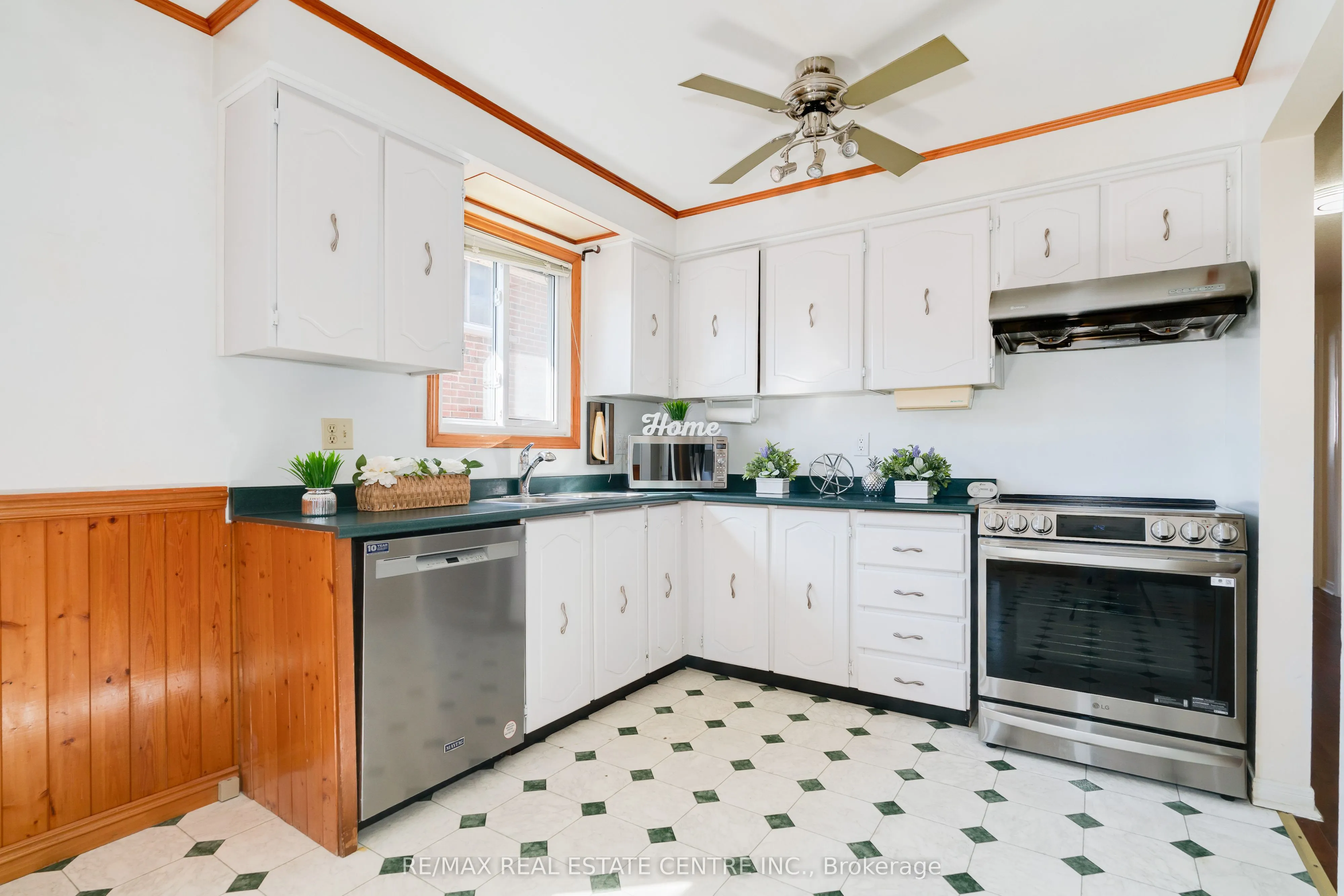 33 Millhouse Crescent