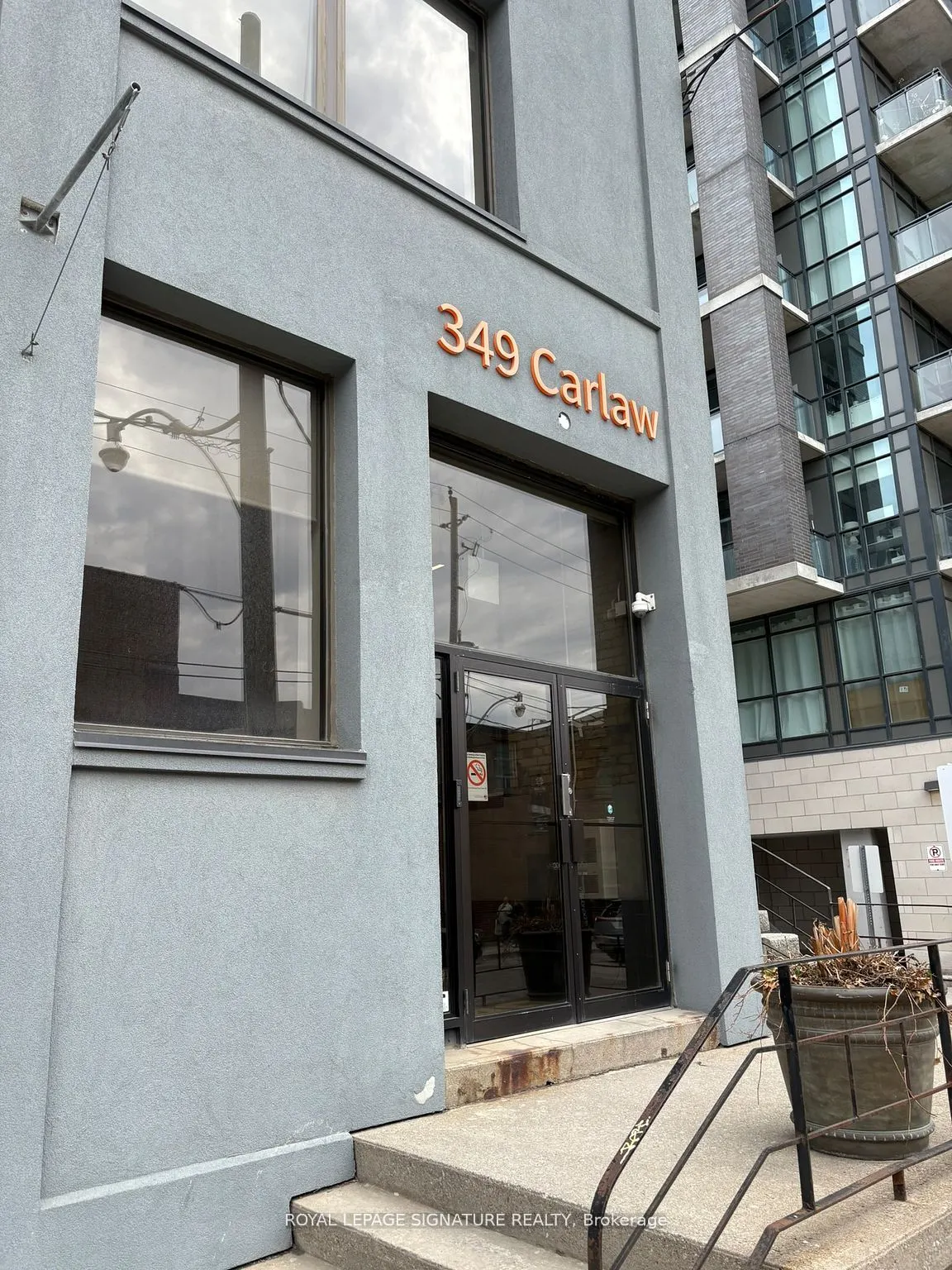 349 Carlaw Avenue, #303