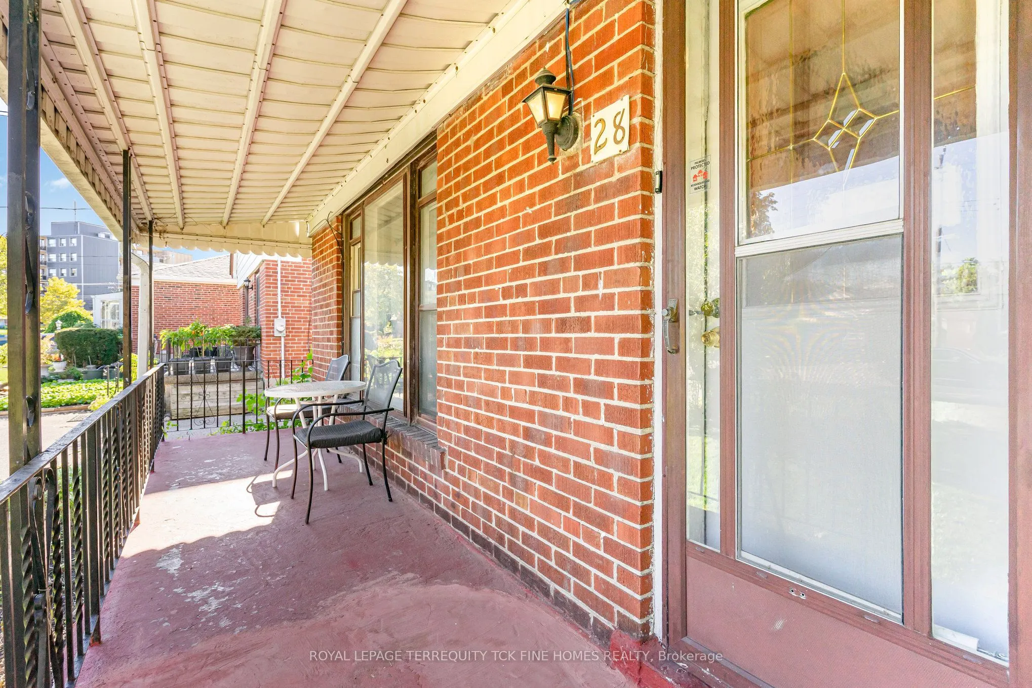 28 Lynvalley Crescent