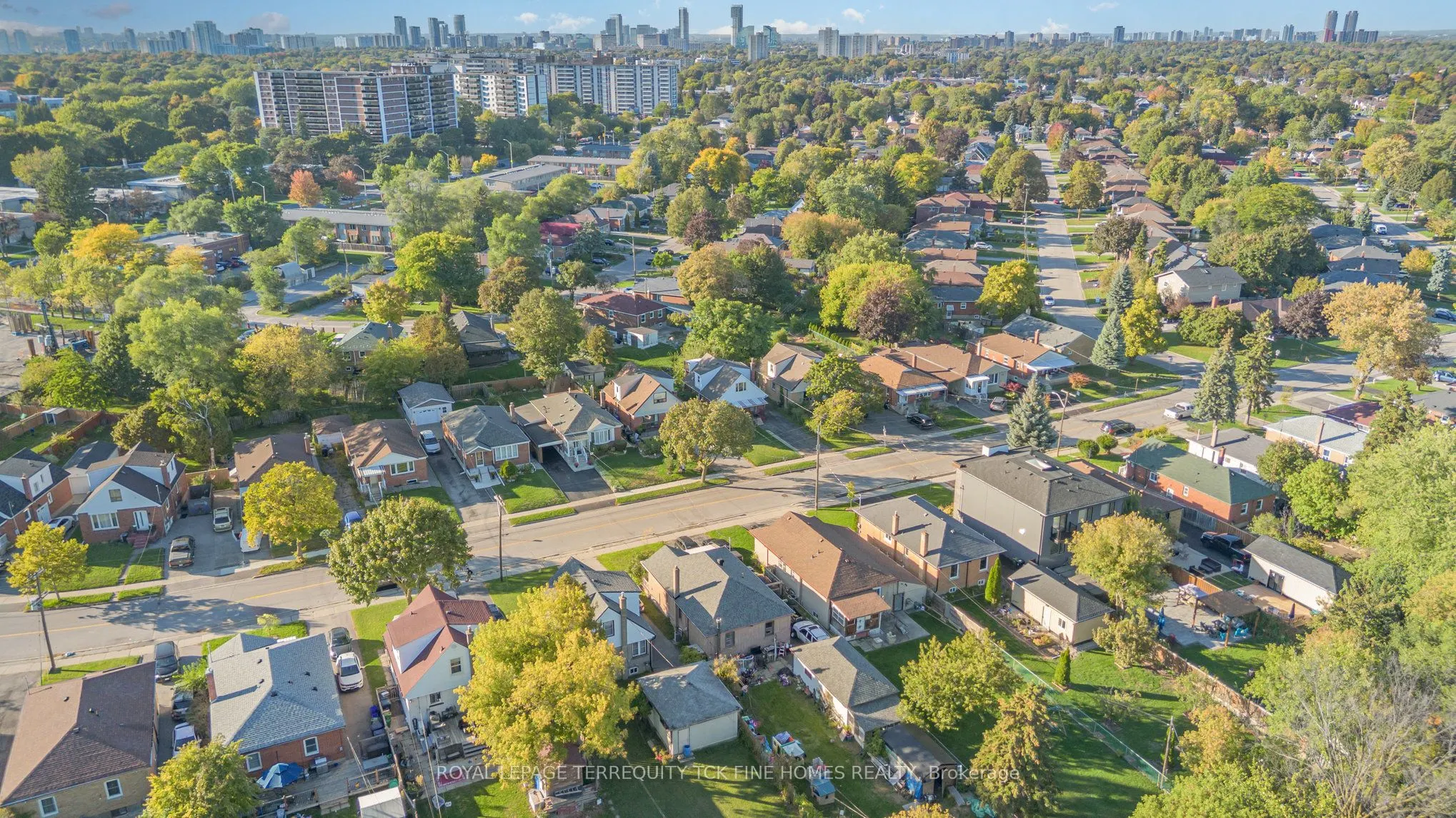 28 Lynvalley Crescent