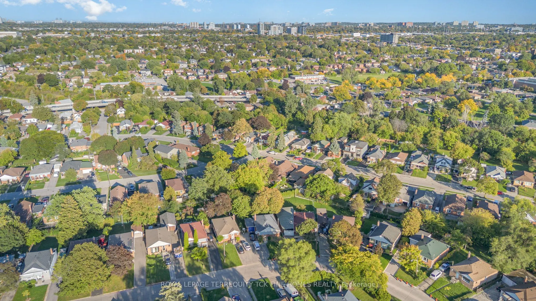 28 Lynvalley Crescent