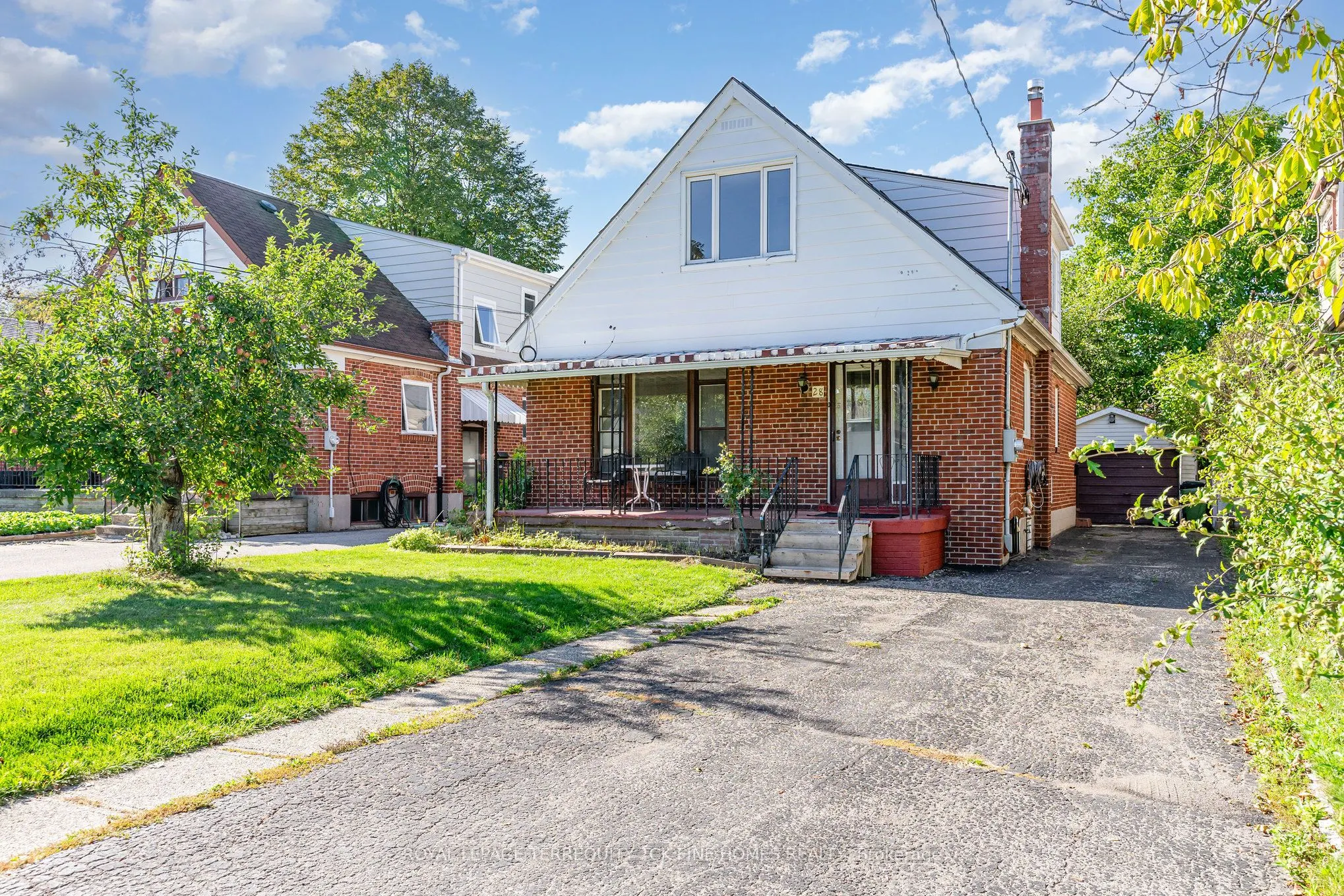 28 Lynvalley Crescent