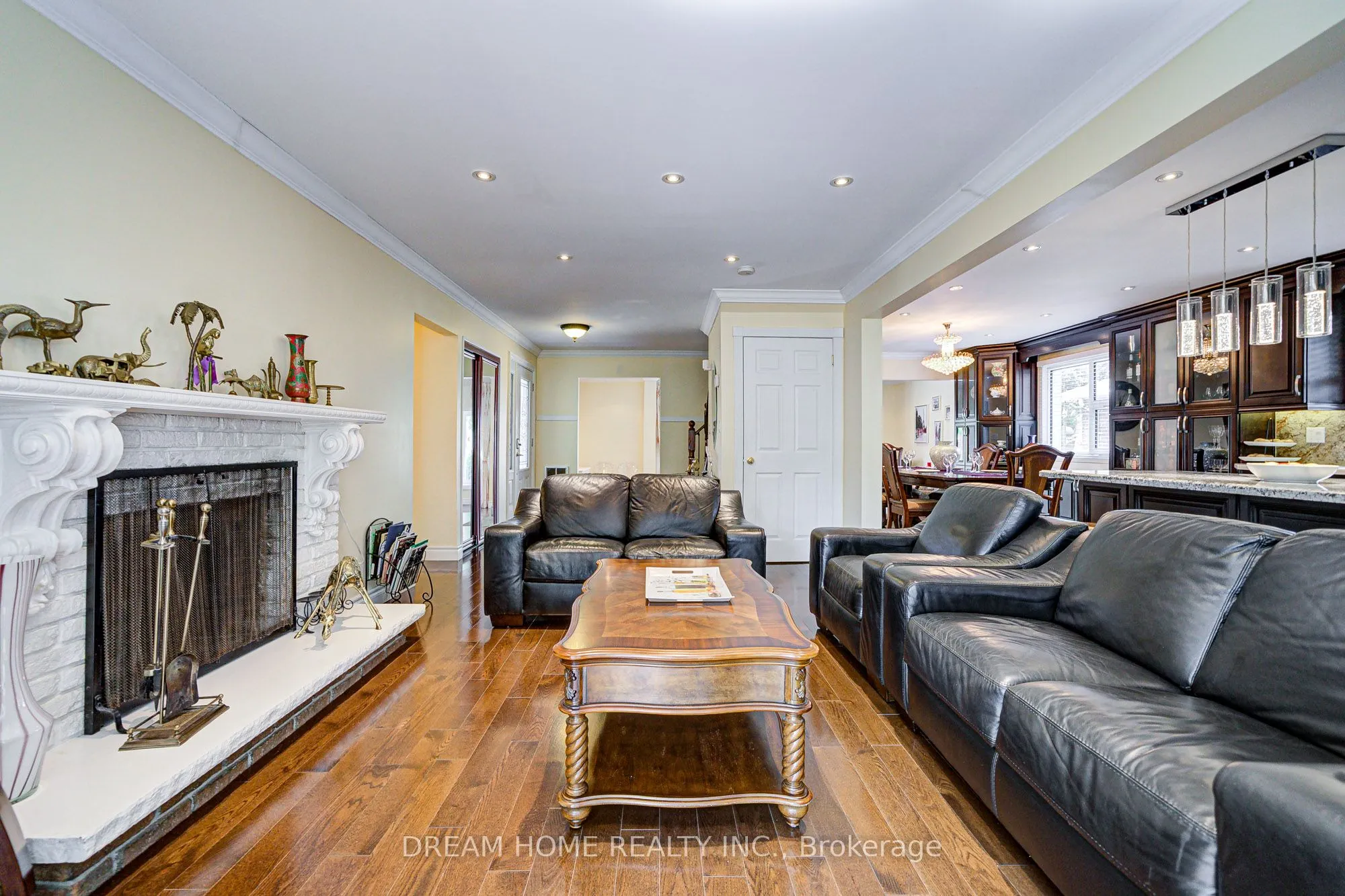 811 Huntingwood Drive