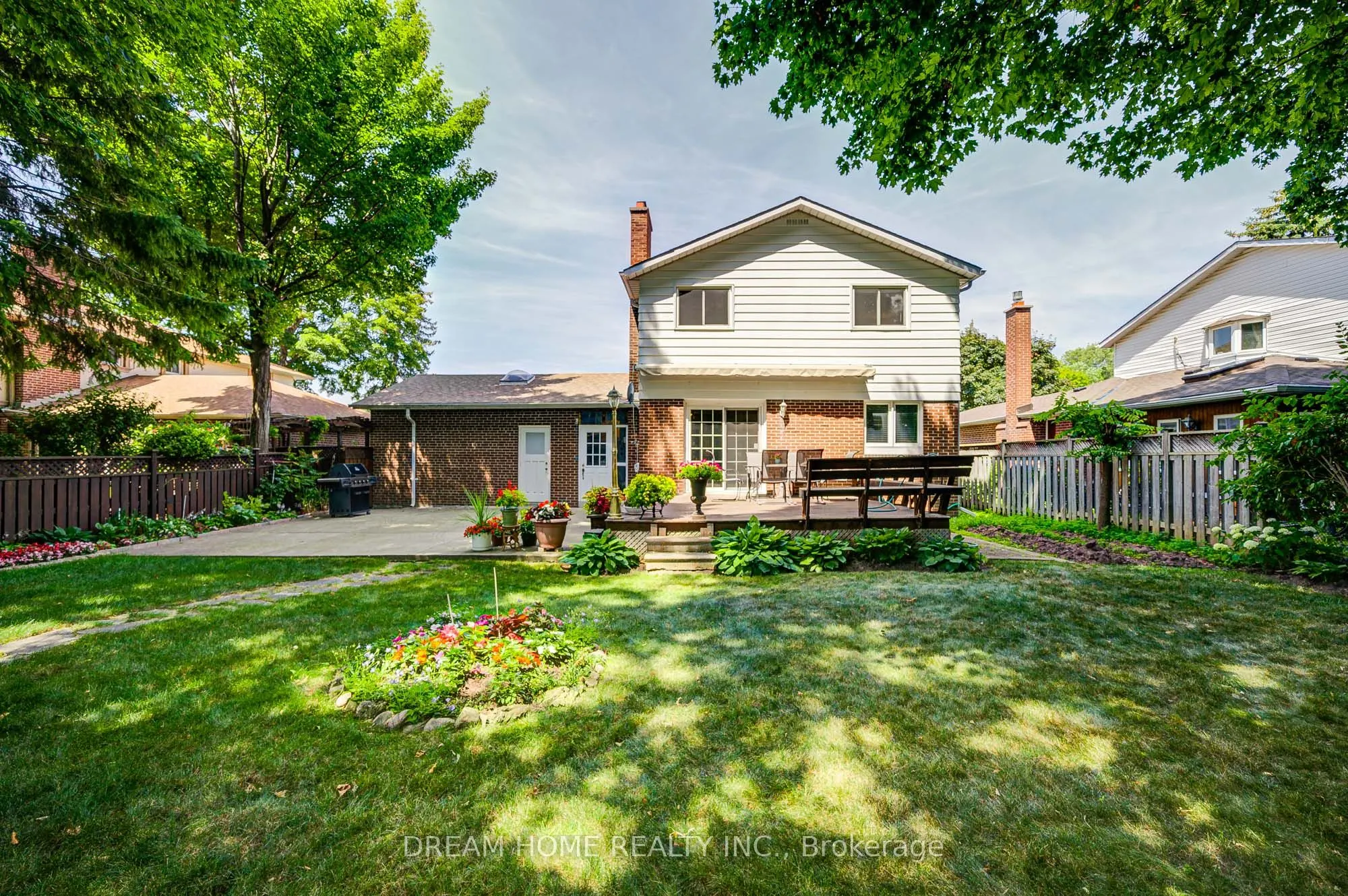 811 Huntingwood Drive