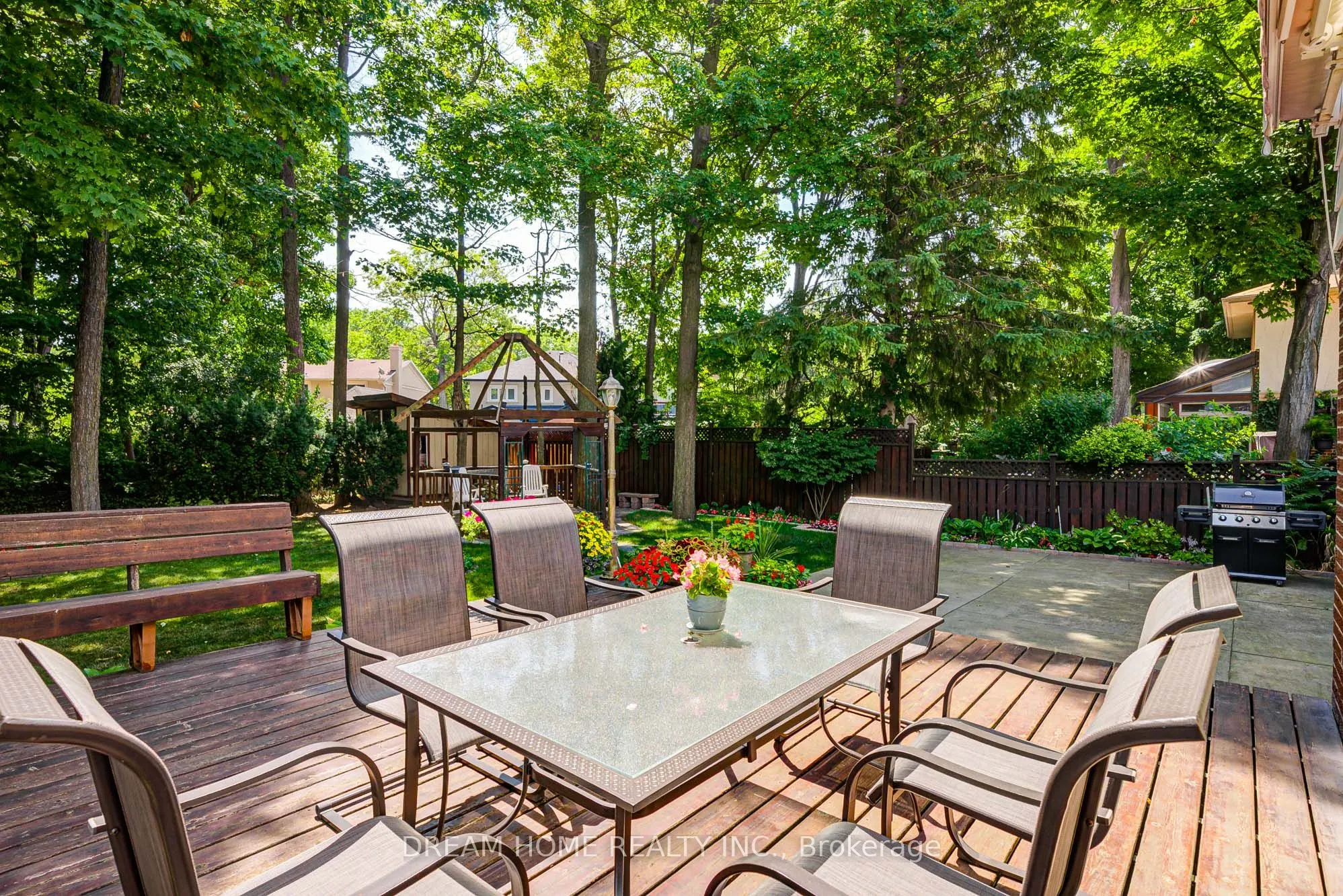 811 Huntingwood Drive