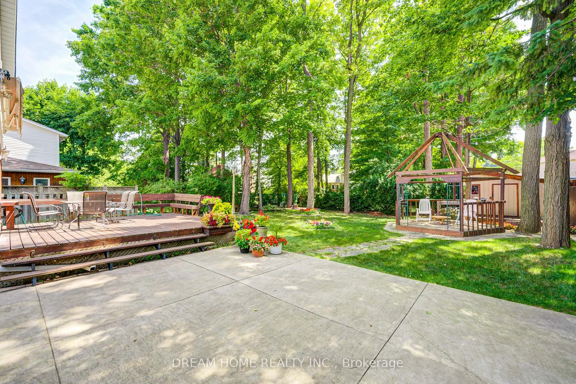 811 Huntingwood Drive
