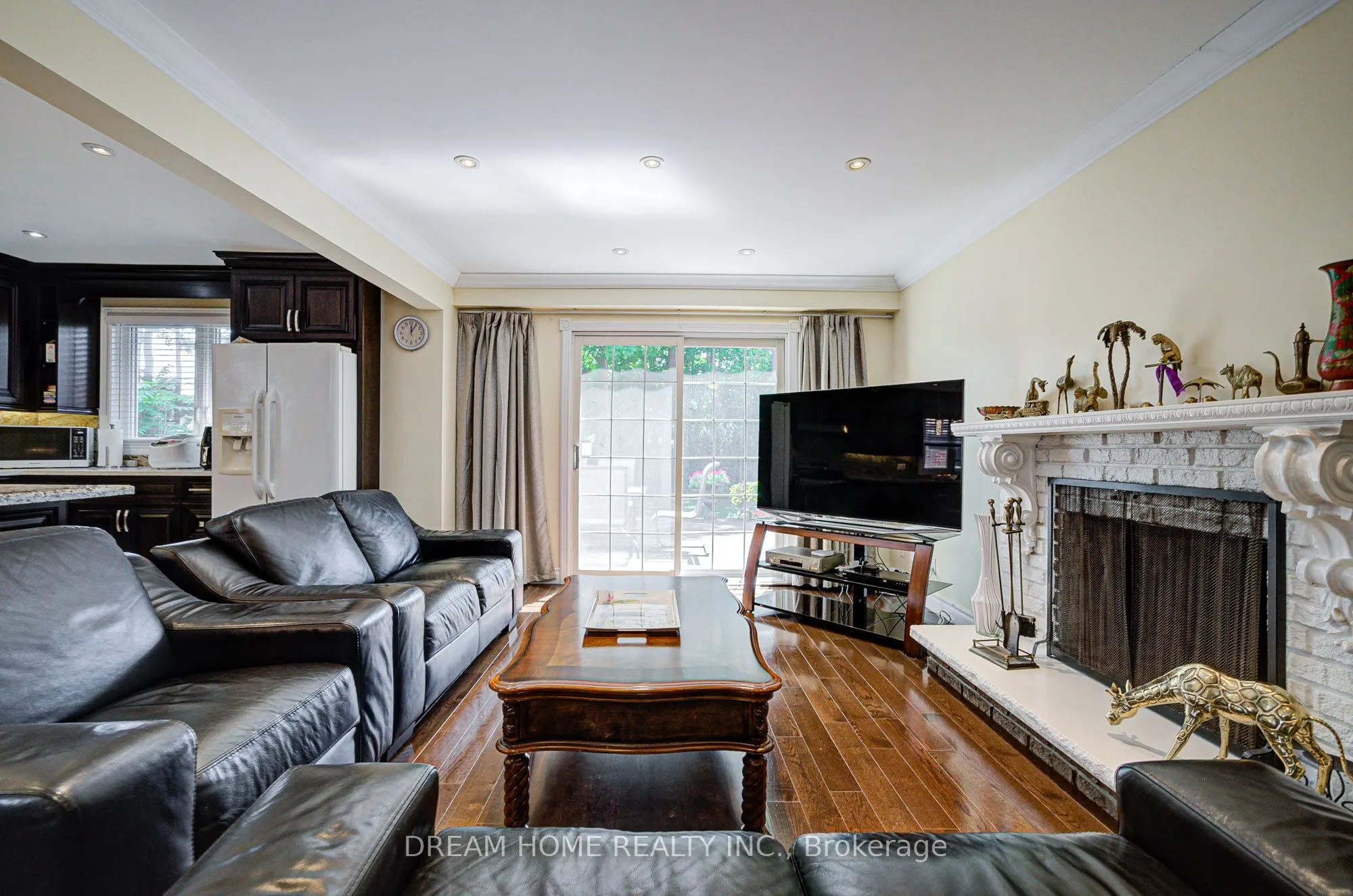 811 Huntingwood Drive