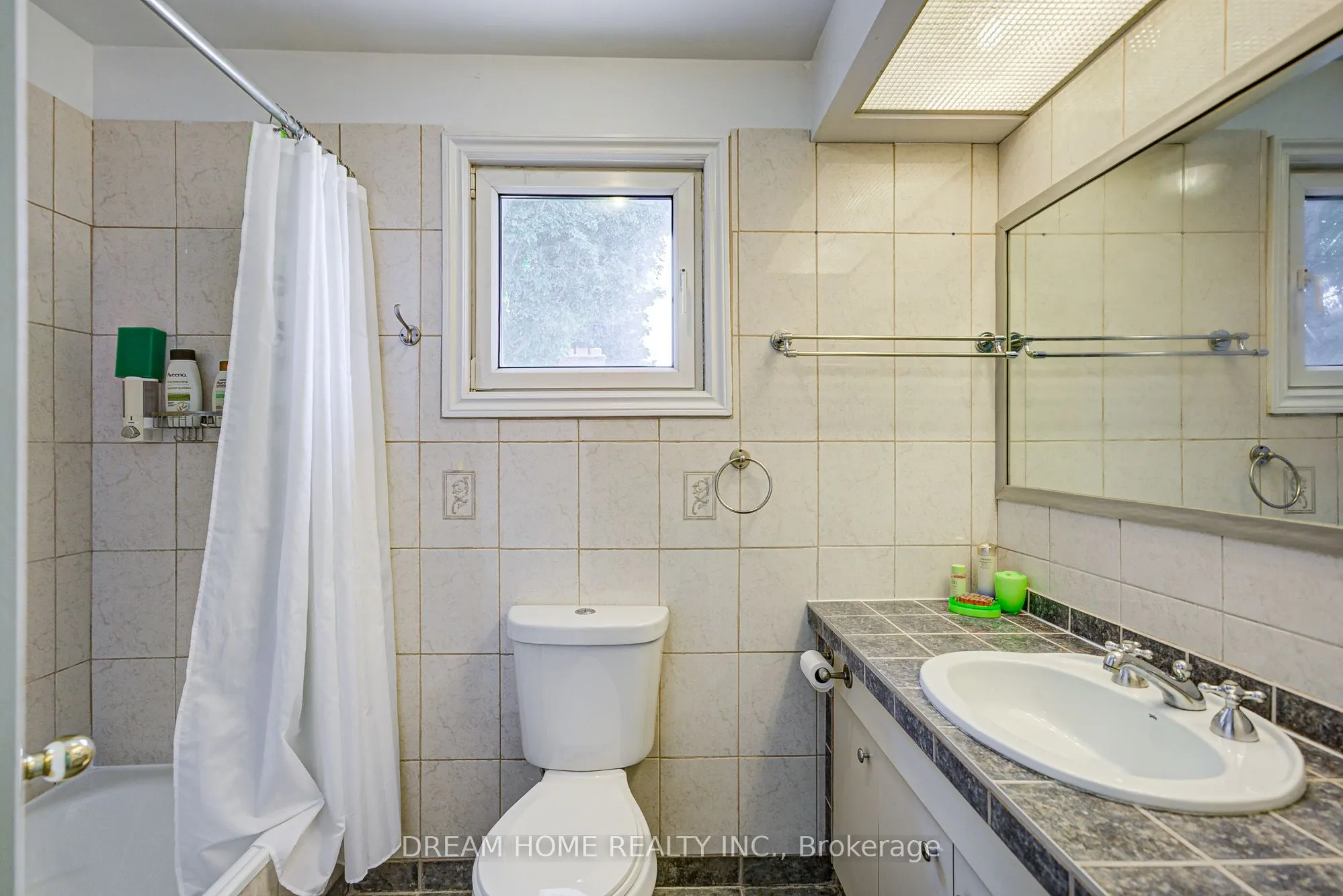 811 Huntingwood Drive