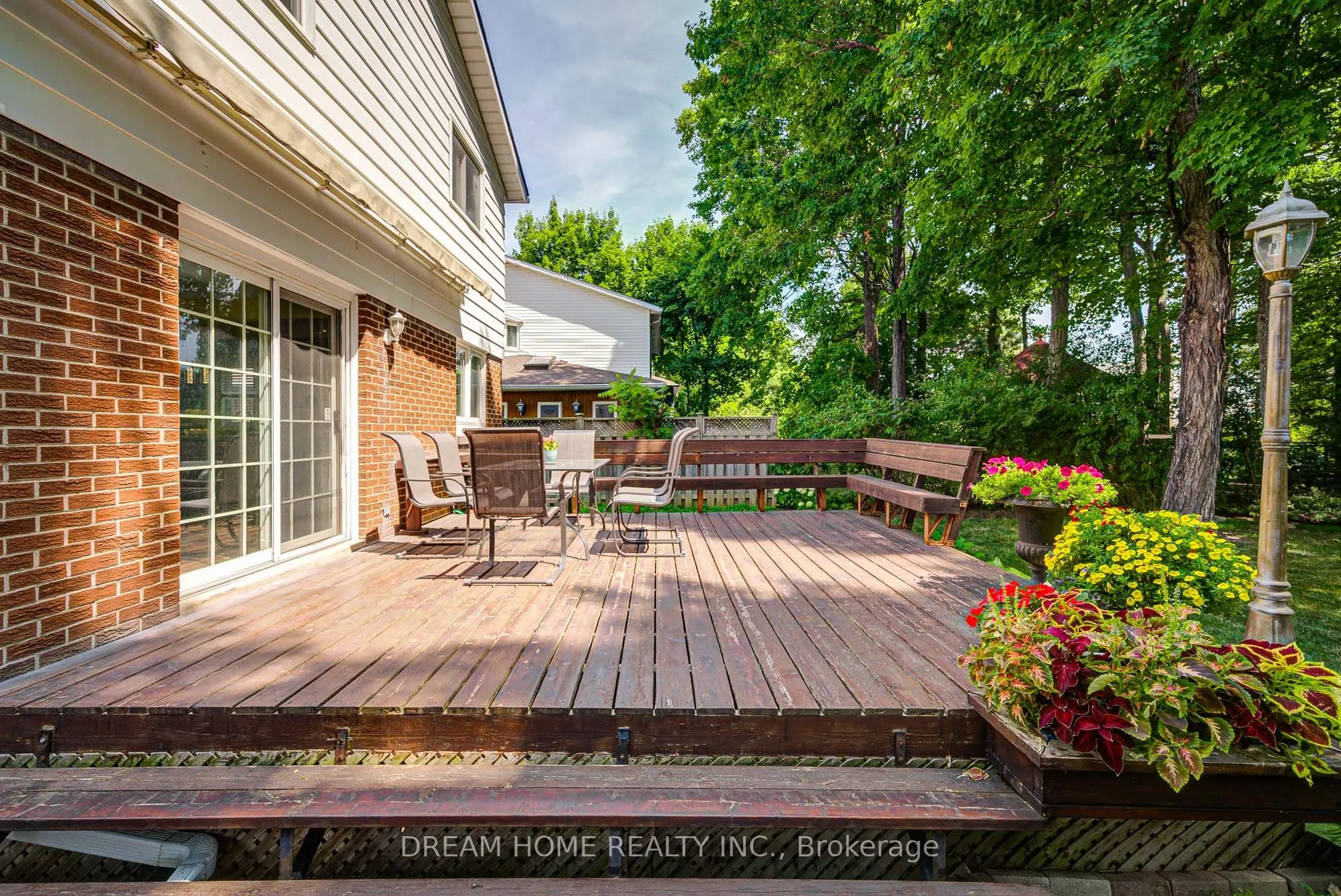 811 Huntingwood Drive