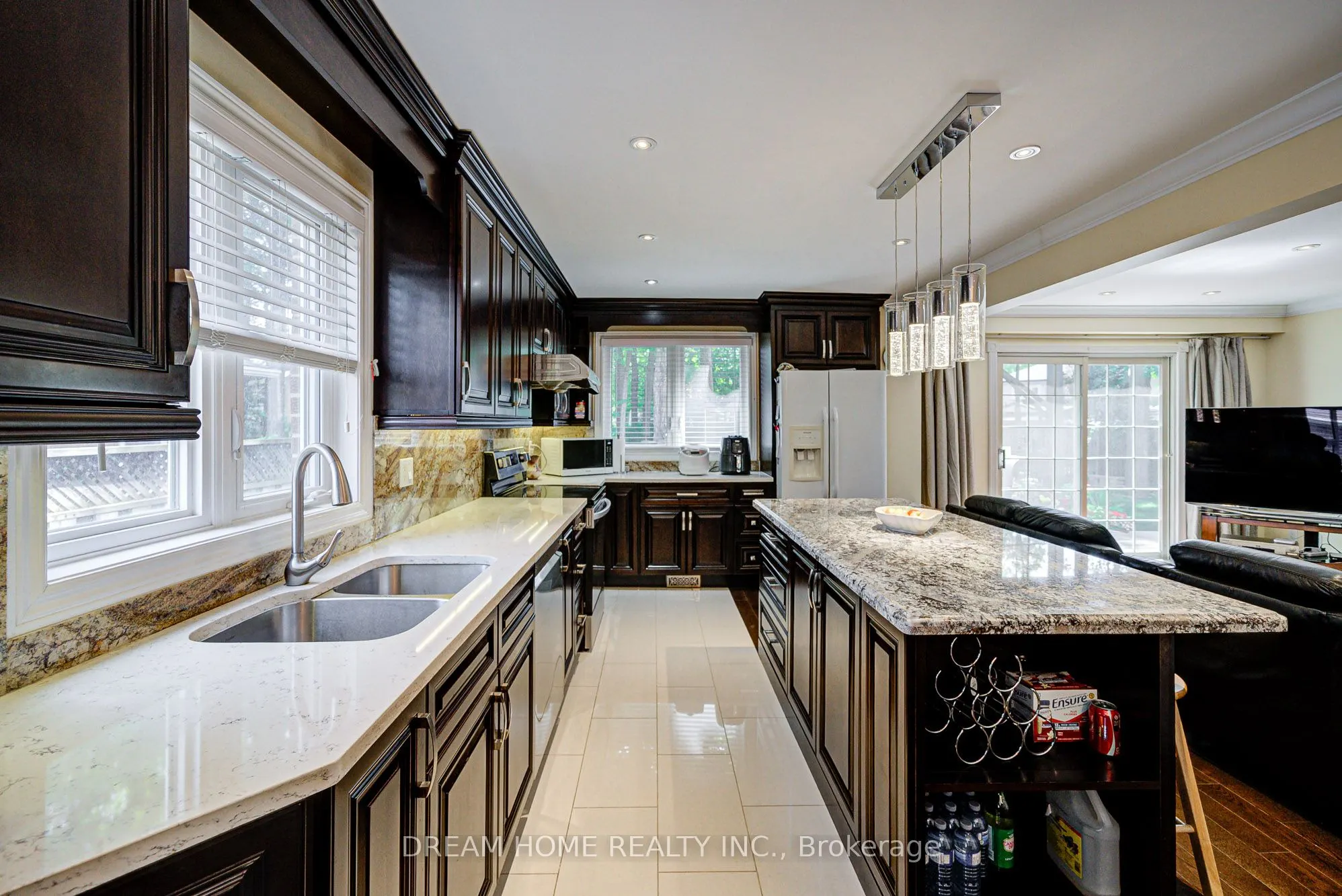 811 Huntingwood Drive