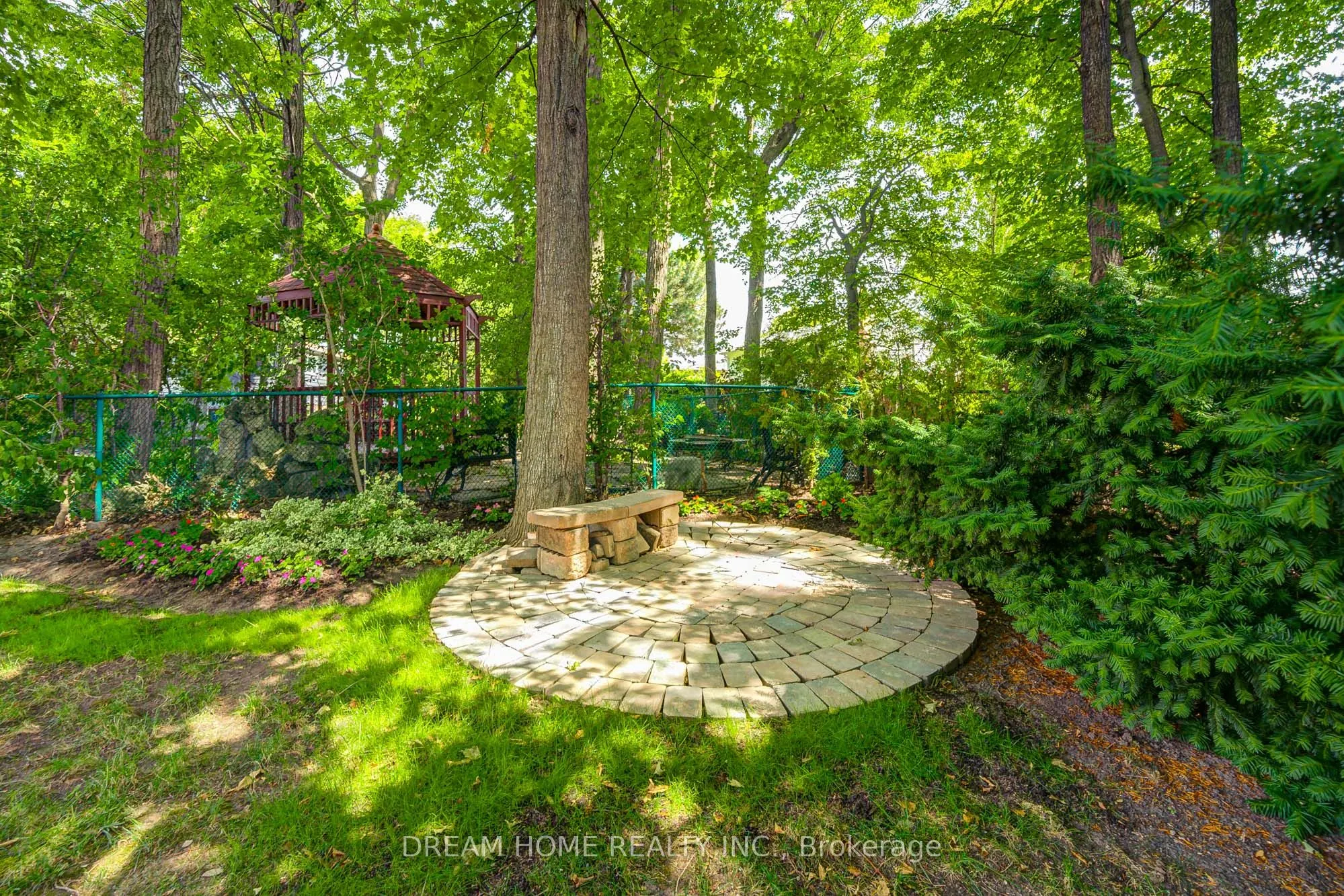 811 Huntingwood Drive