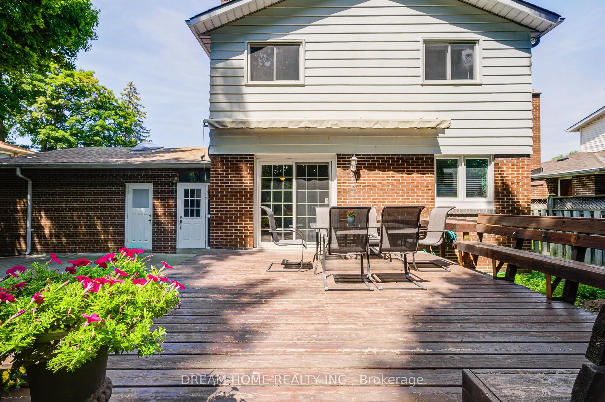 811 Huntingwood Drive