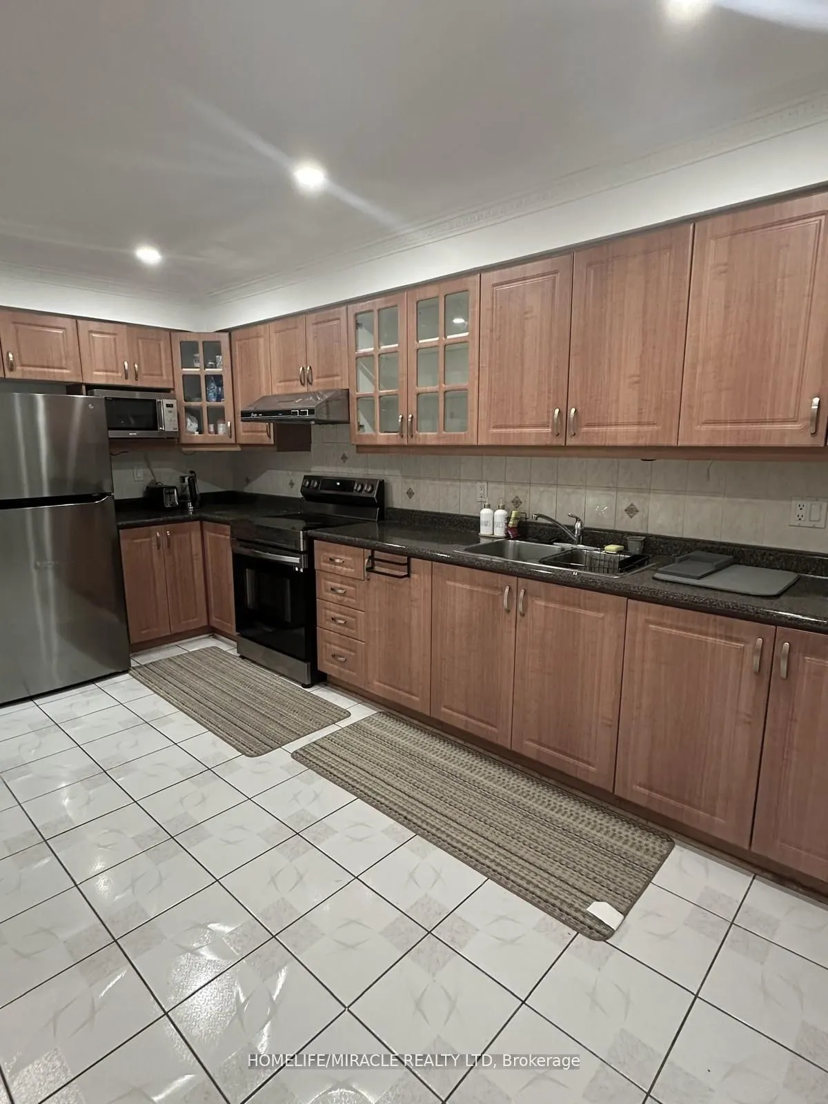 9 Maresfield Drive N