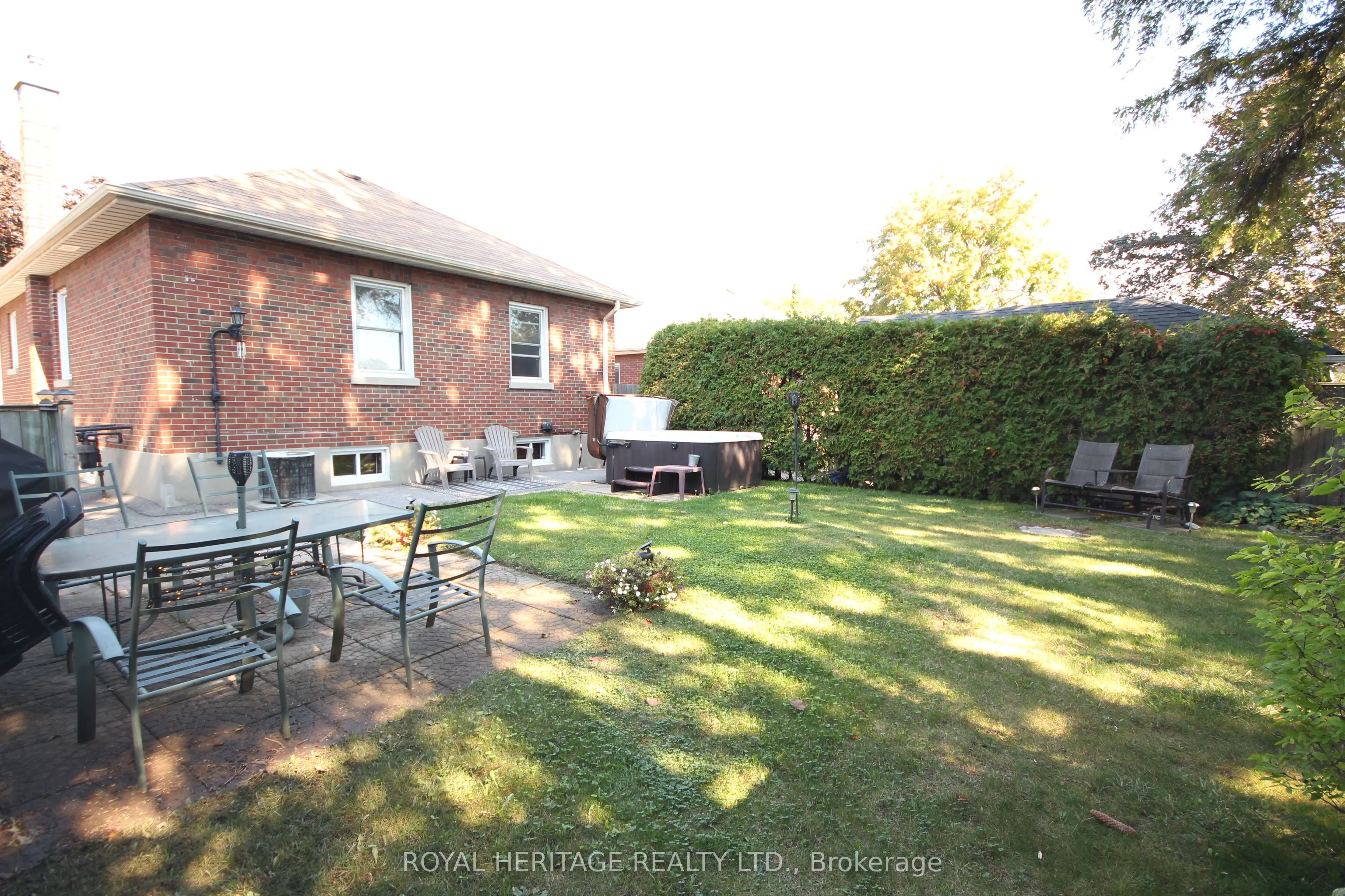 373 Colborne Street E