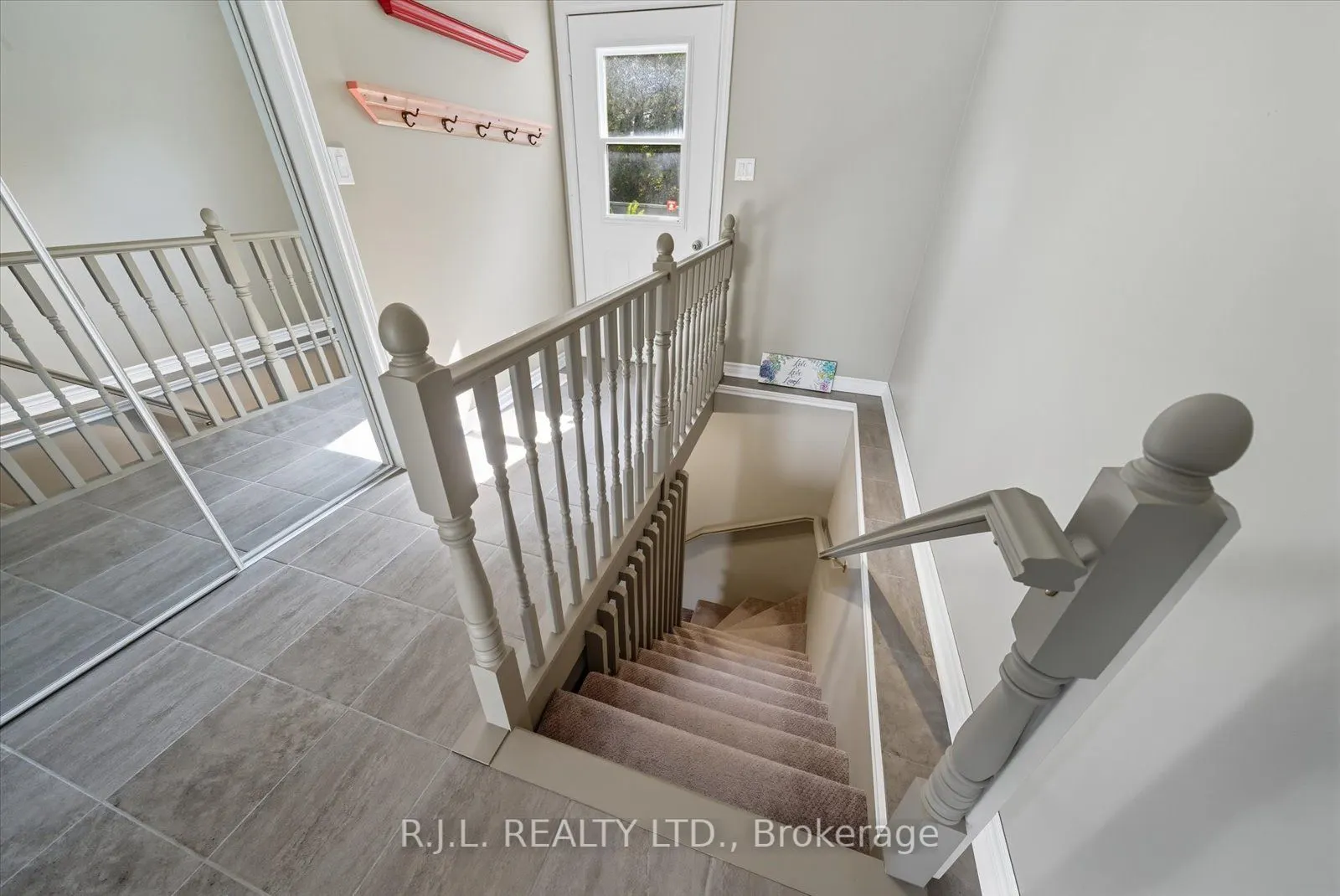 178 Platten Boulevard