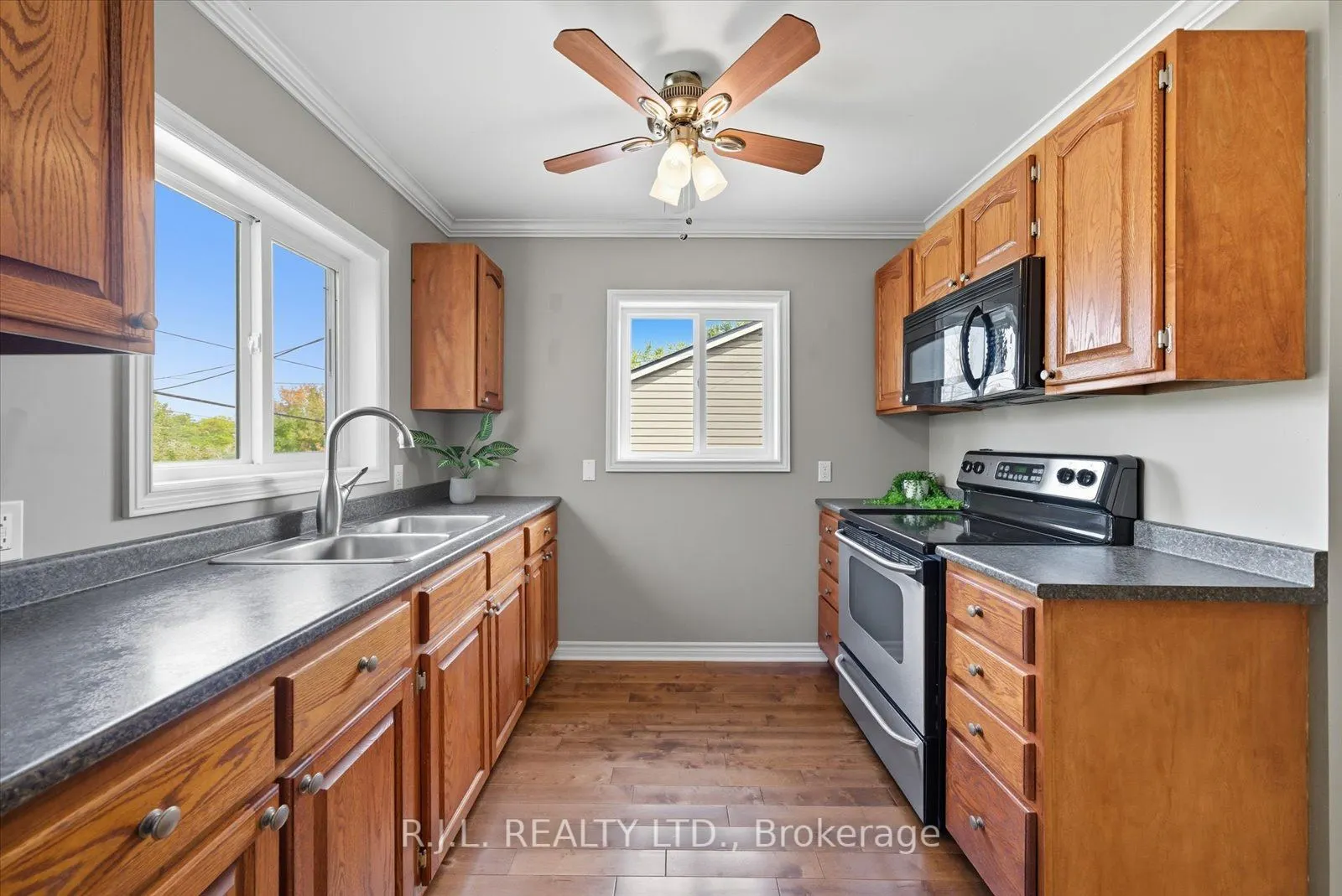 178 Platten Boulevard