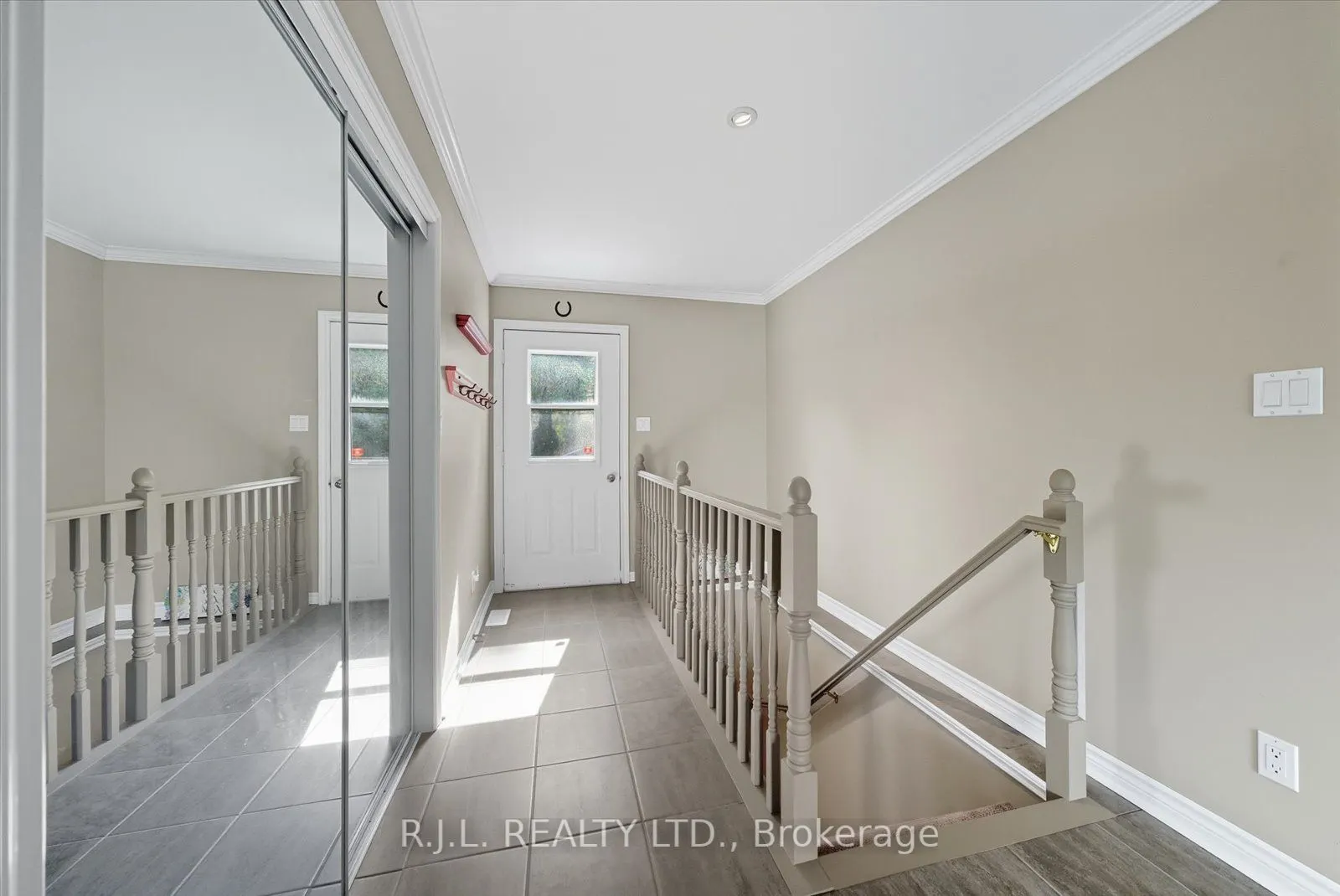 178 Platten Boulevard