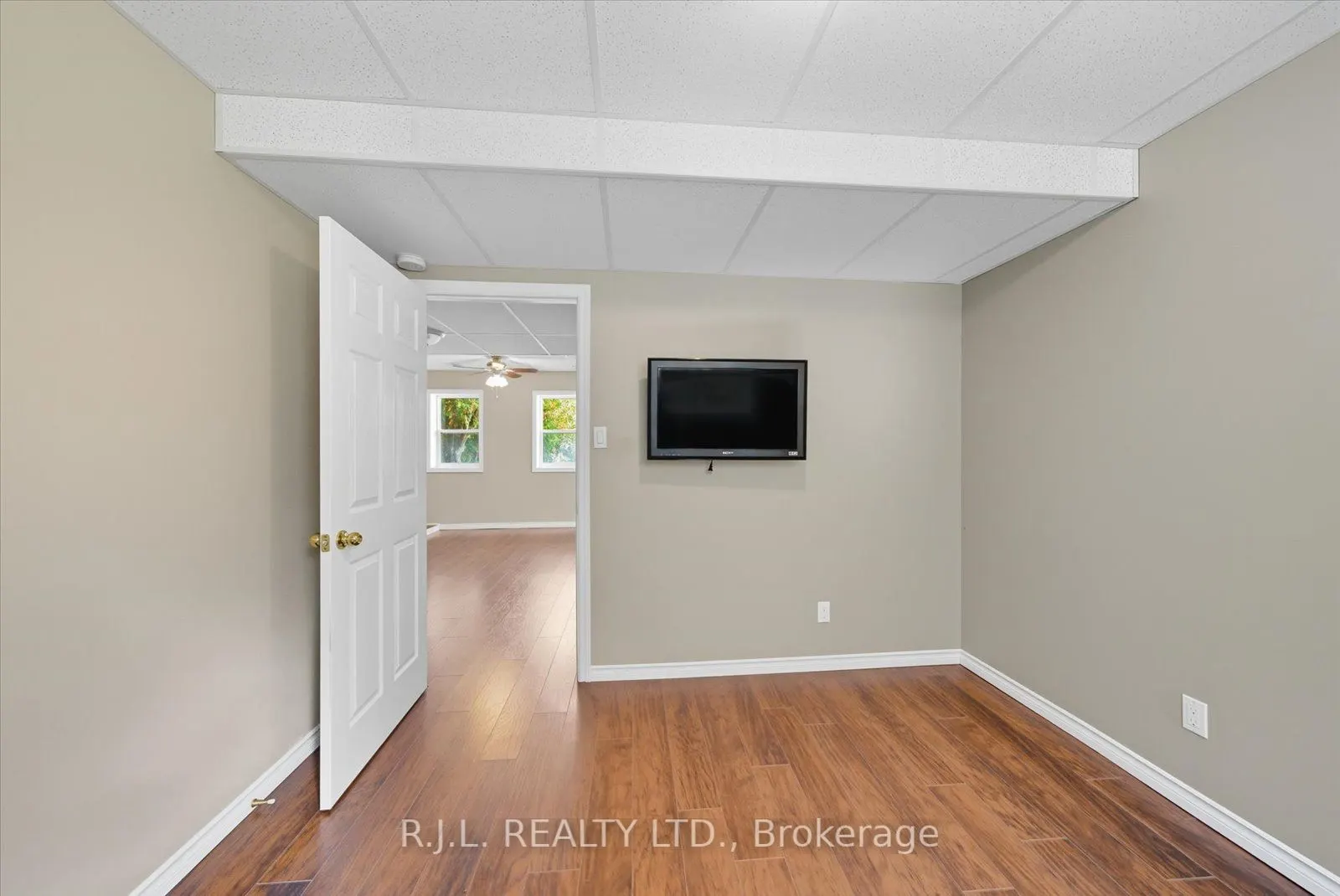 178 Platten Boulevard