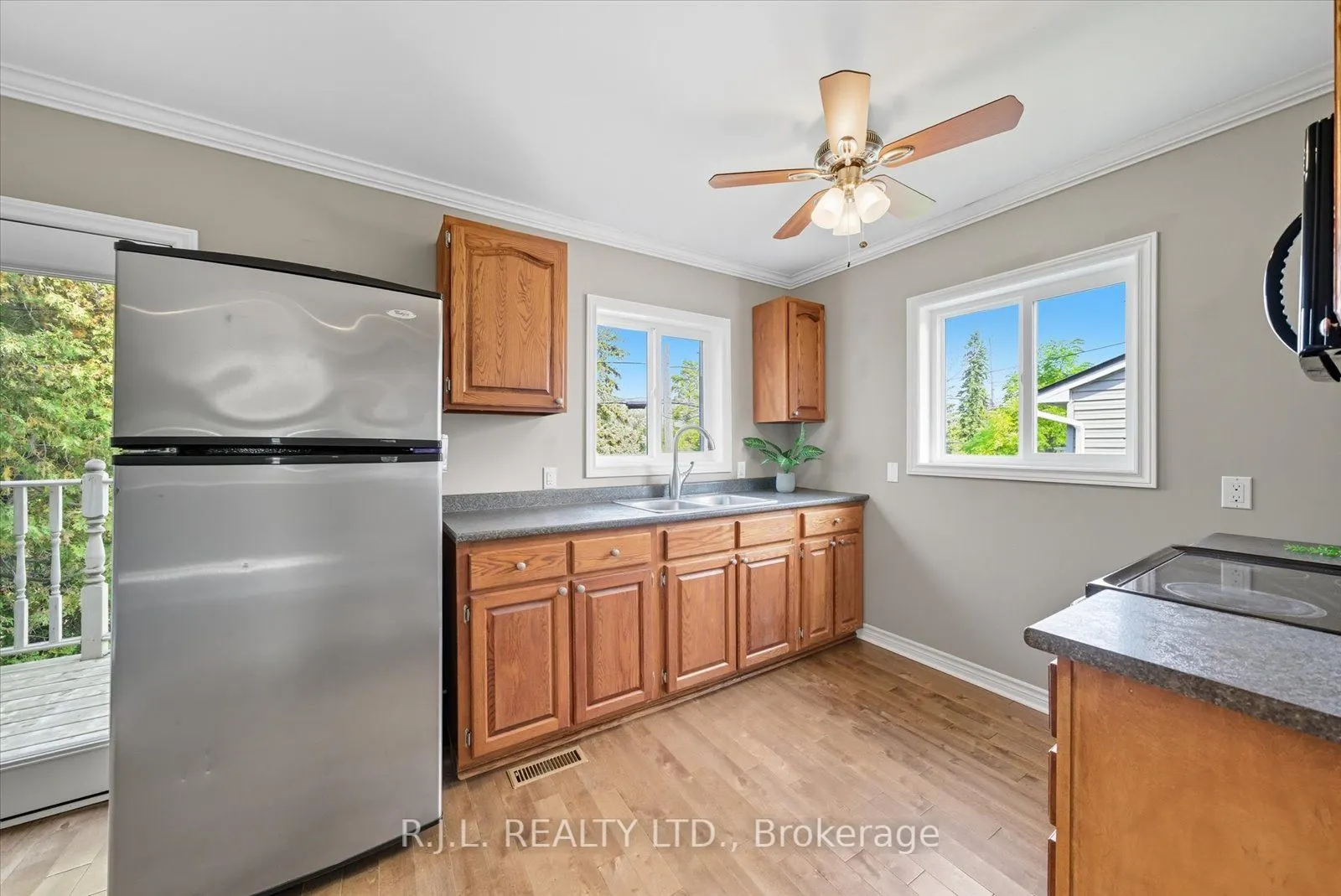 178 Platten Boulevard
