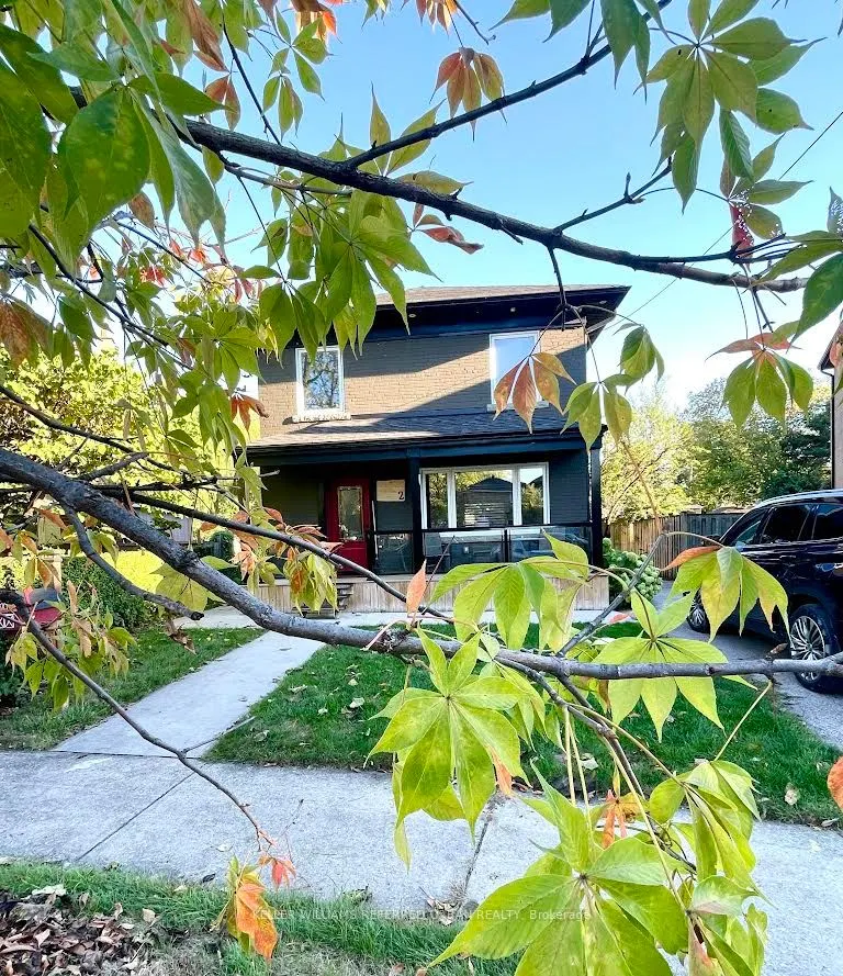 2 Leagrove Crescent