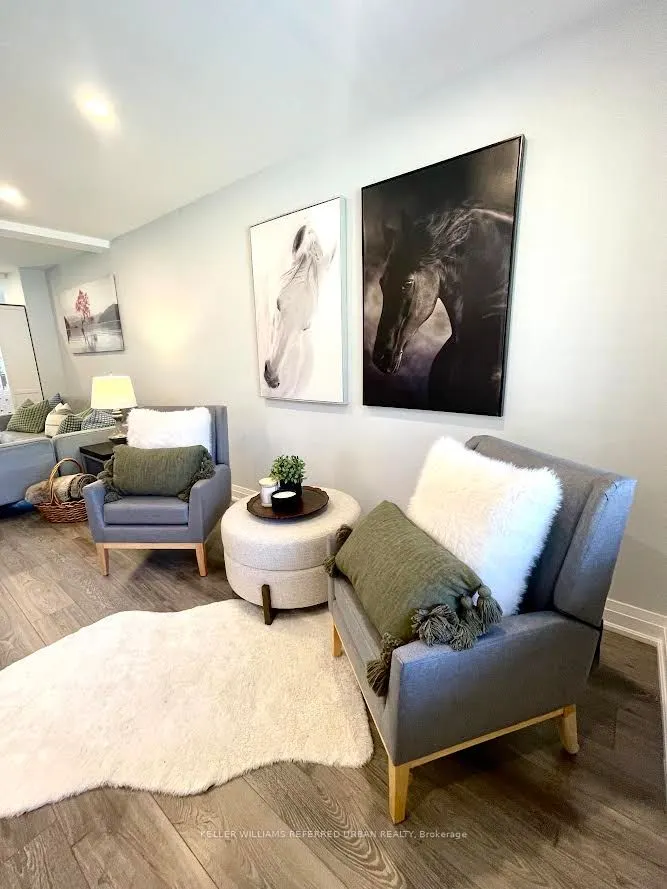 2 Leagrove Crescent