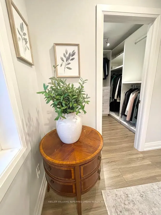 2 Leagrove Crescent