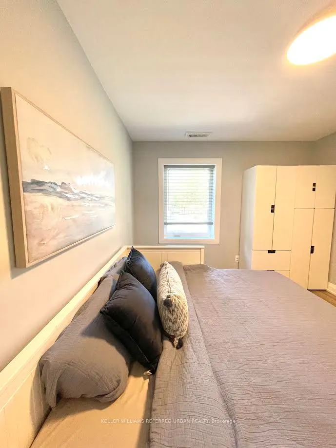 2 Lea Grove Crescent